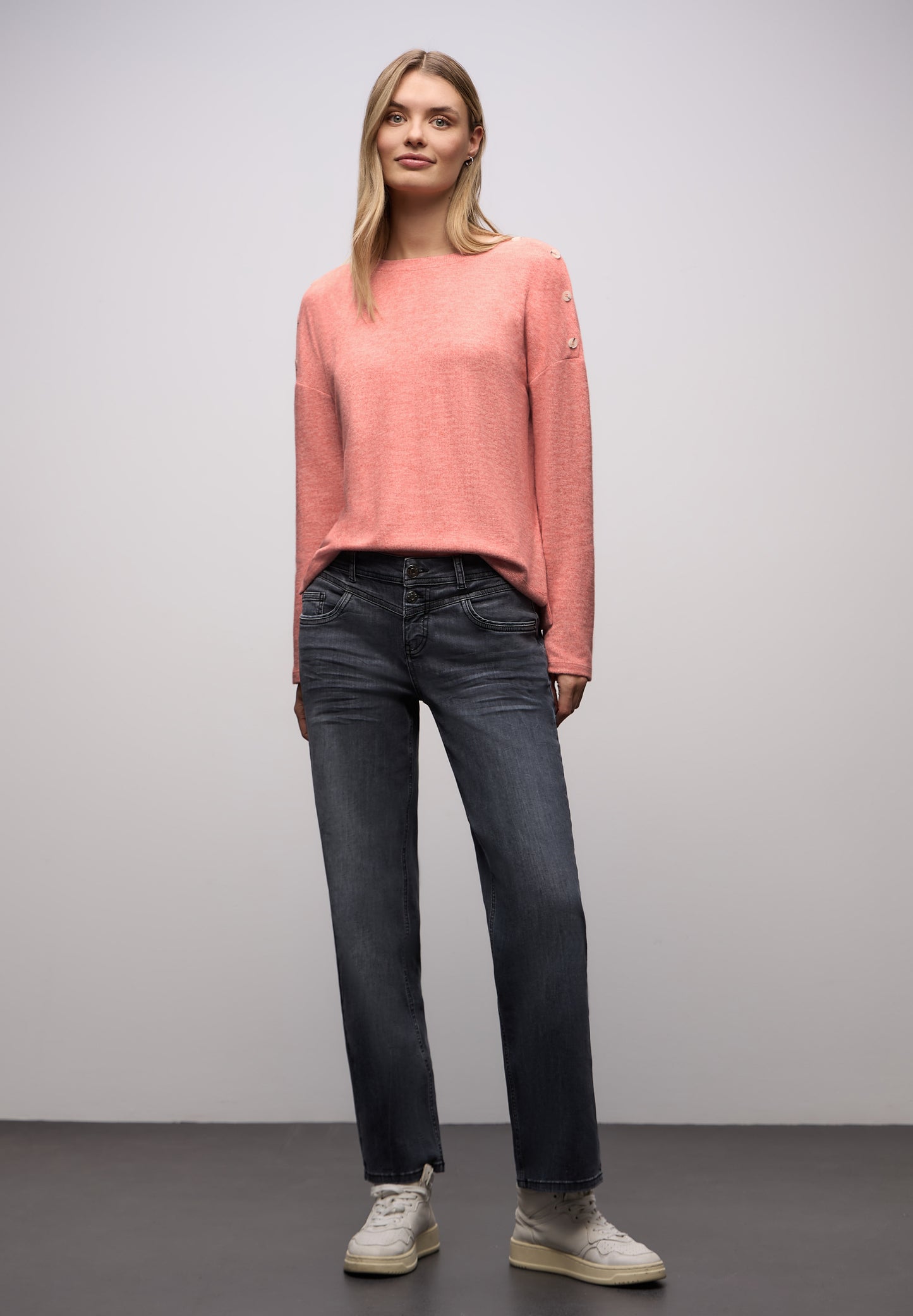 Street One - Softes Shirt mit Knöpfen - Farbe: striking coral mel.