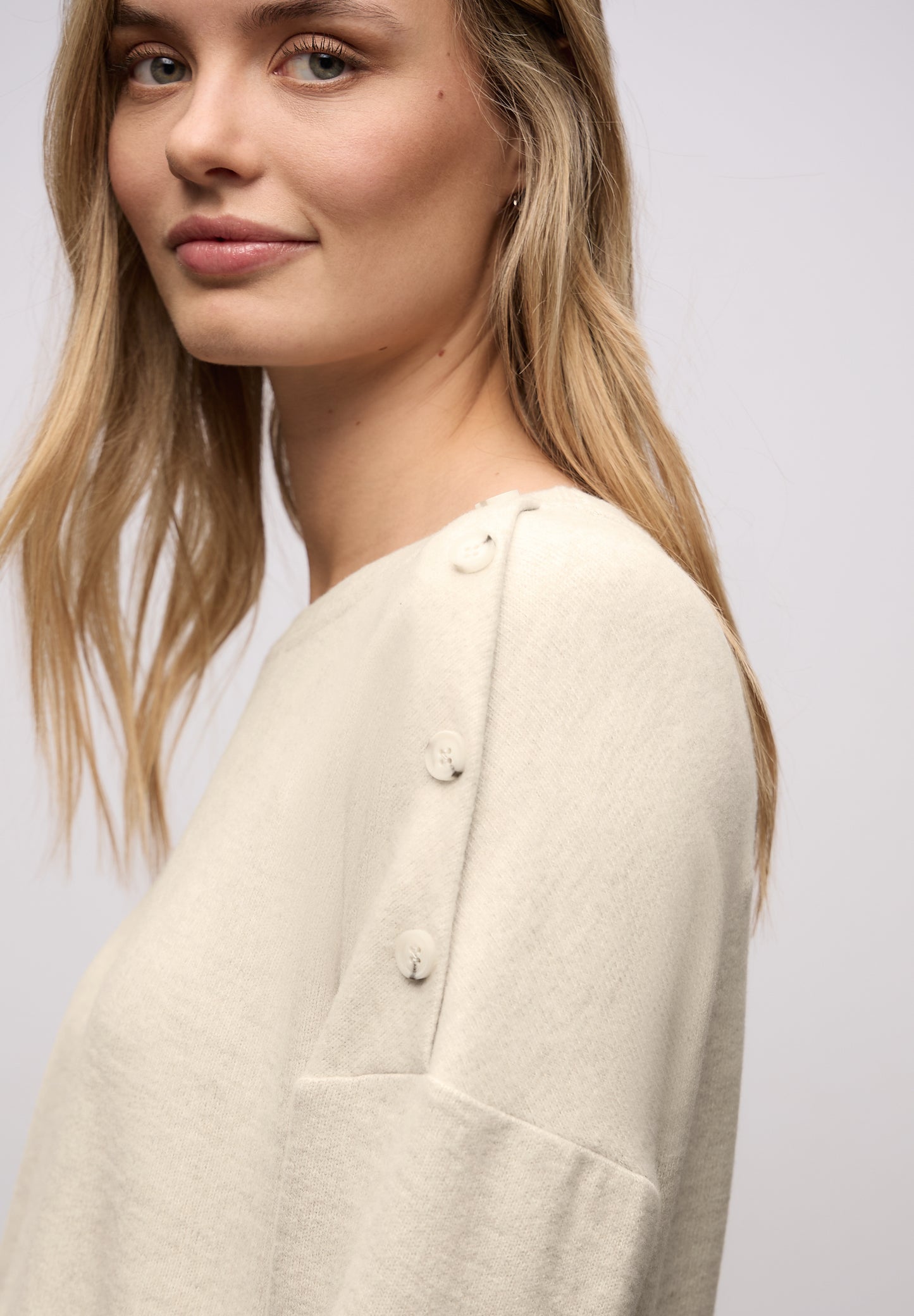 Street One - Softes Shirt mit Knöpfen - Farbe: cotton beige mel.
