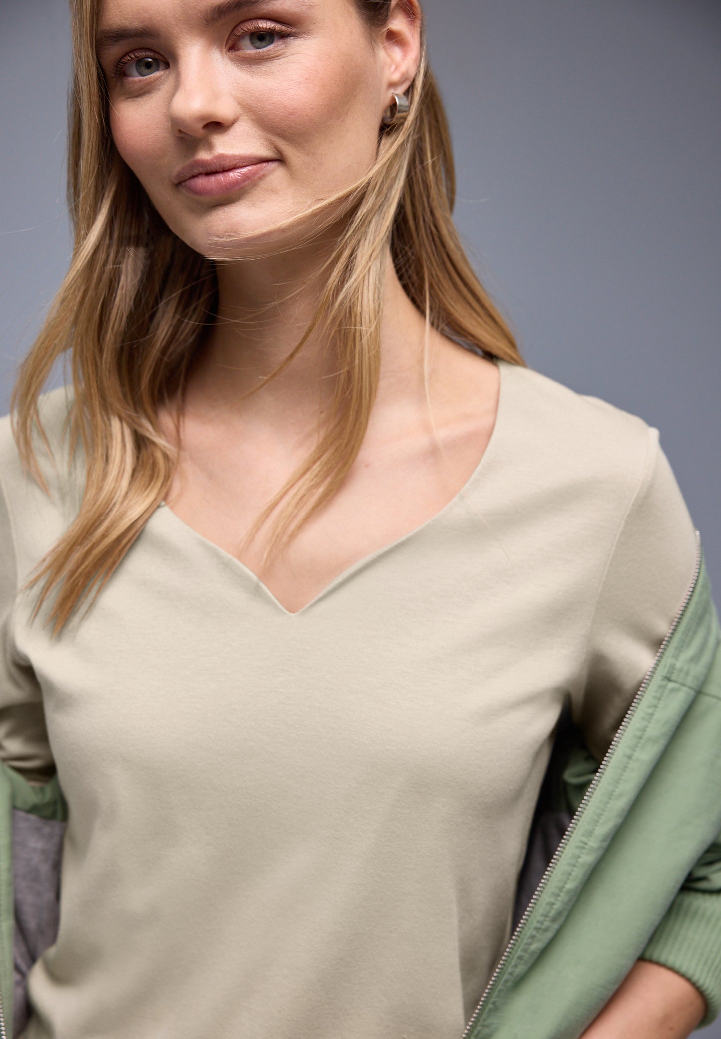 Street One - Shirt mit Herzausschnitt - Farbe: cotton beige
