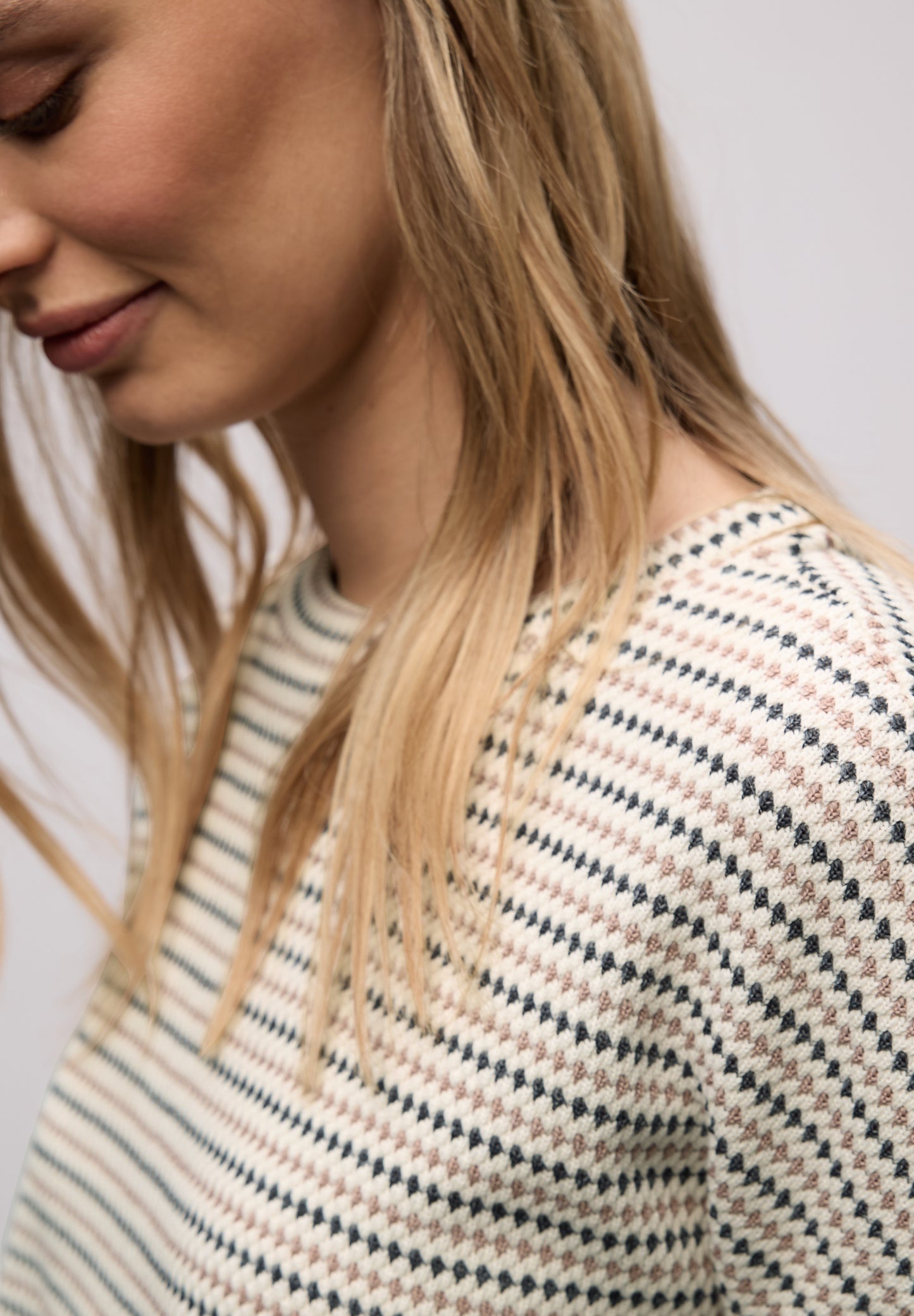 Street One - Gestreiftes Shirt - Farbe: off white