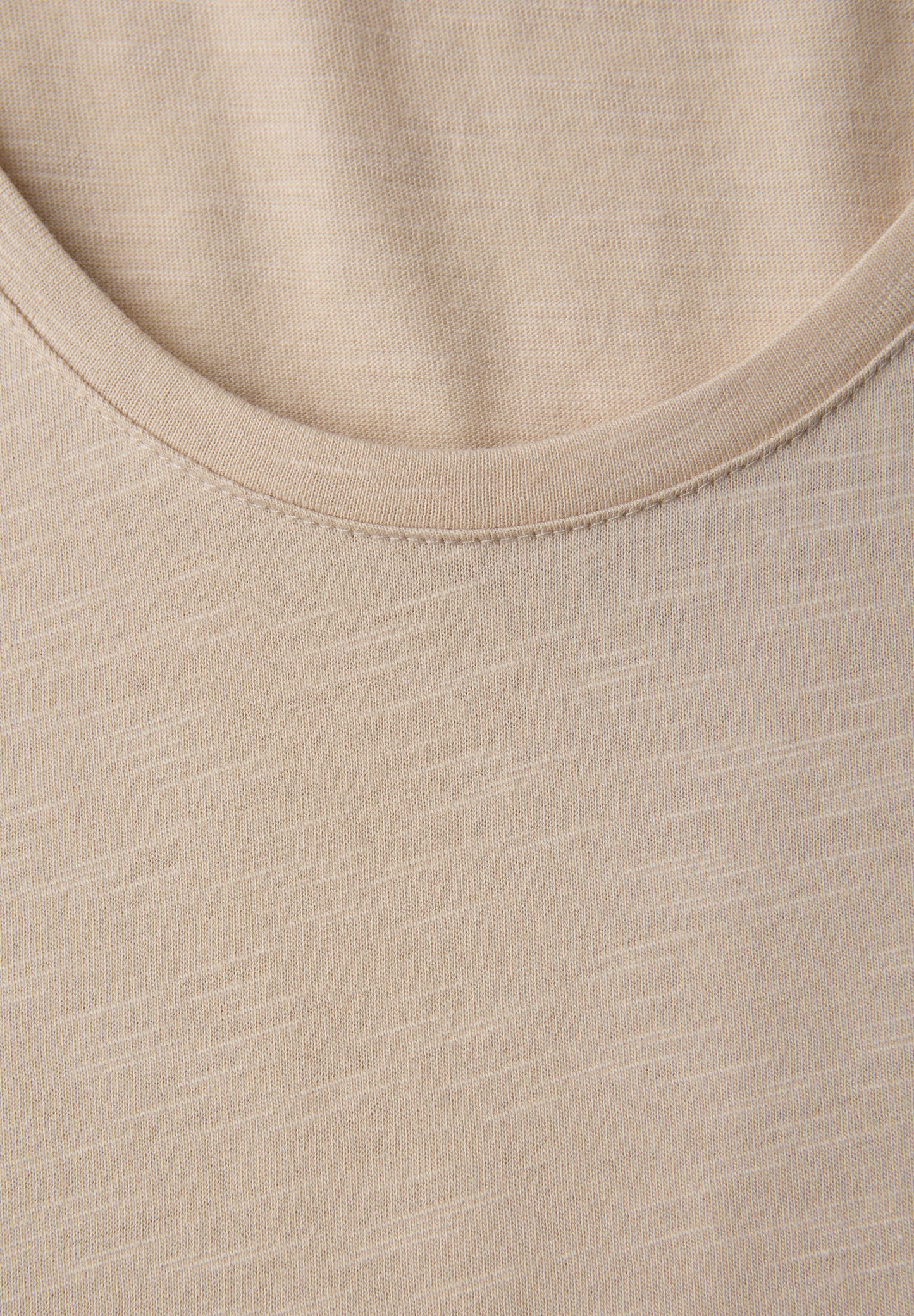 Street One - Basic T-Shirt mit gerundetem V-Neck - Farbe: cotton beige