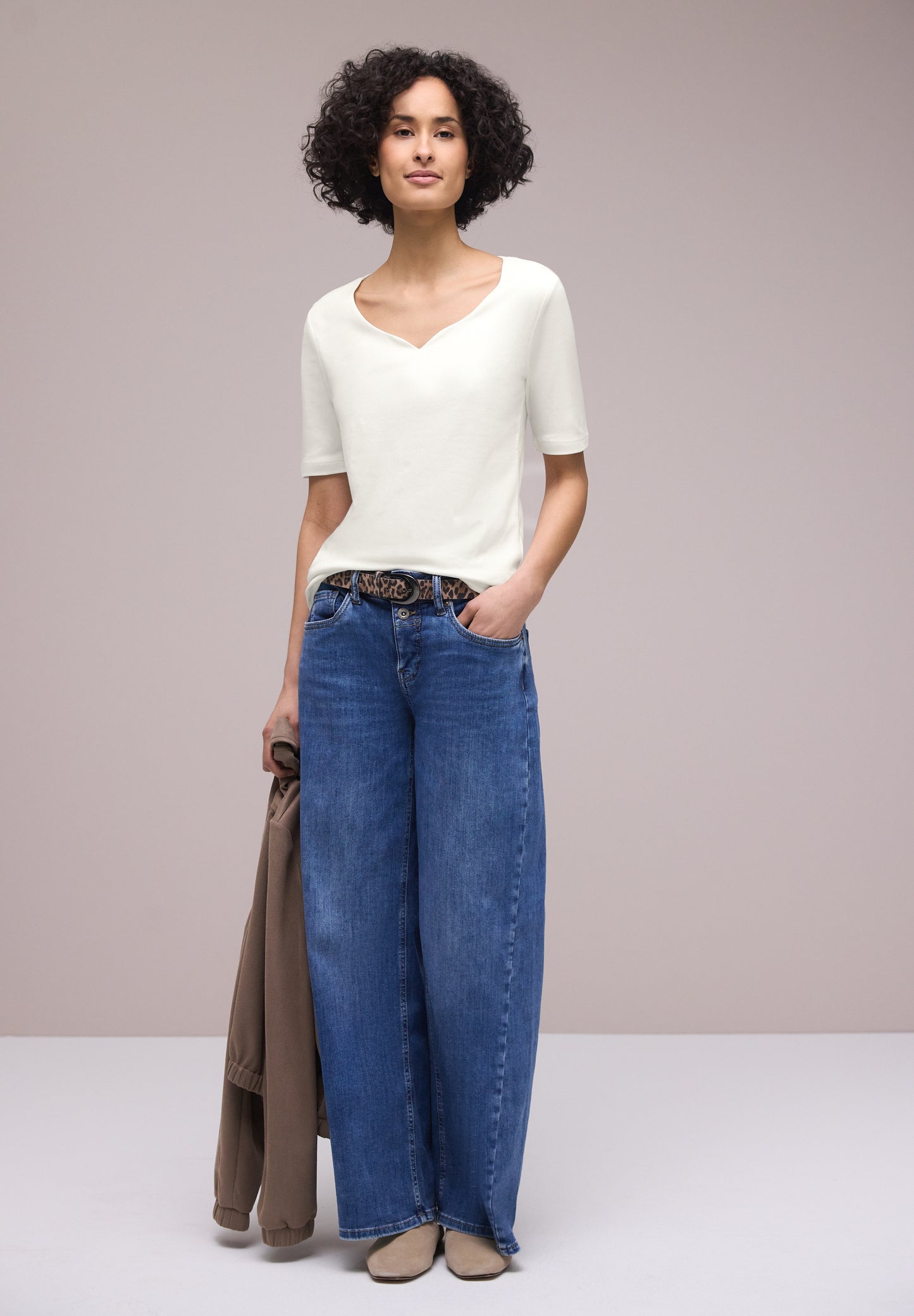 Street One - Basic T-Shirt mit Herzausschnitt - Farbe: off white