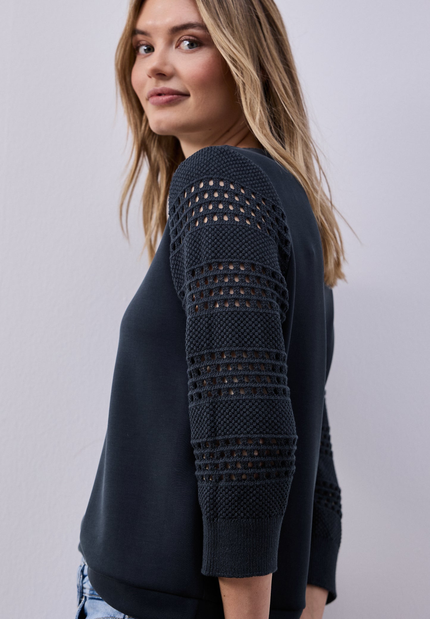 Street One - Shirt mit Lochmuster-Ãrmeln - Farbe: shadowed navy