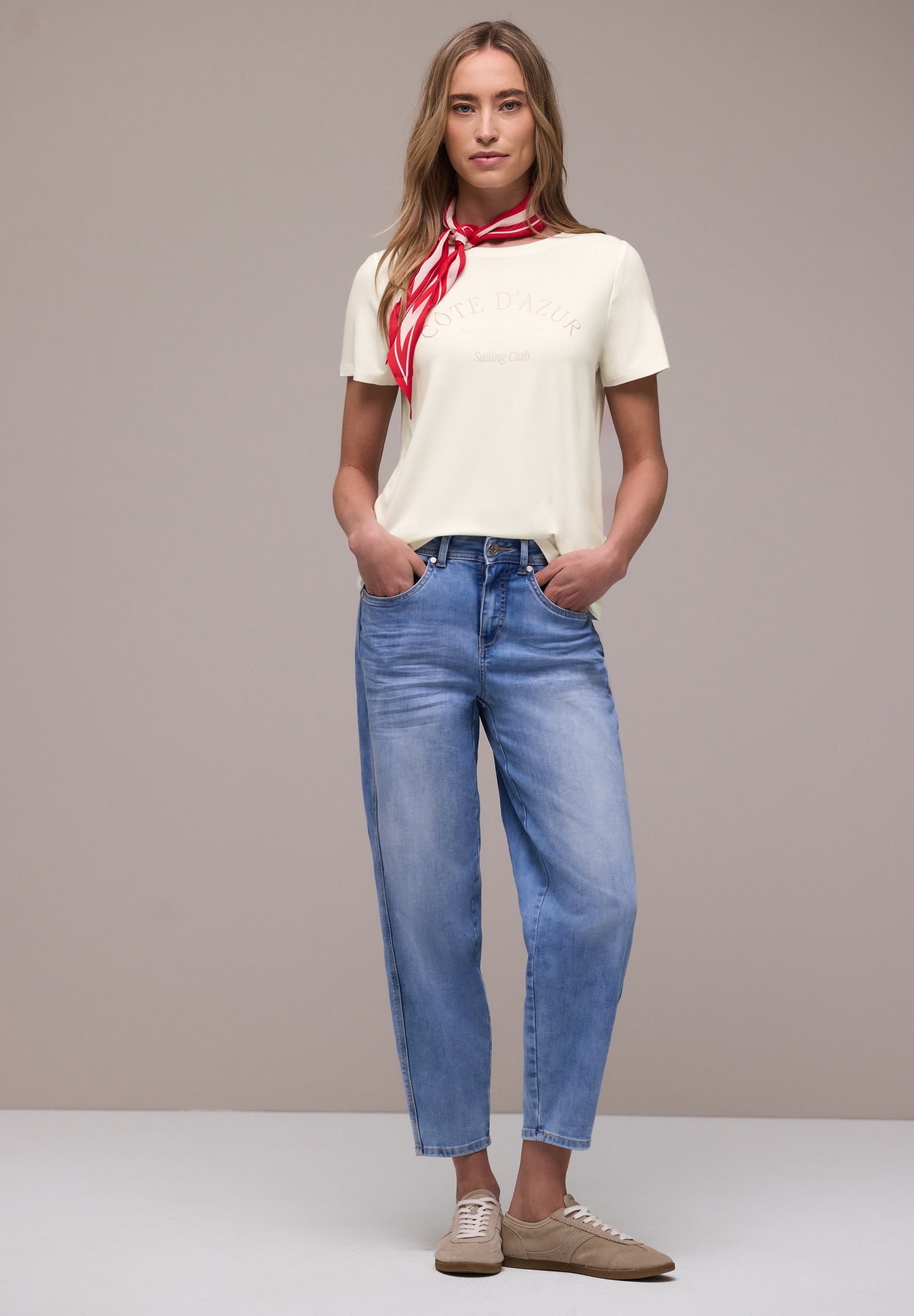 Street One - T-Shirt mit Rundhals und Wording - Farbe: off white