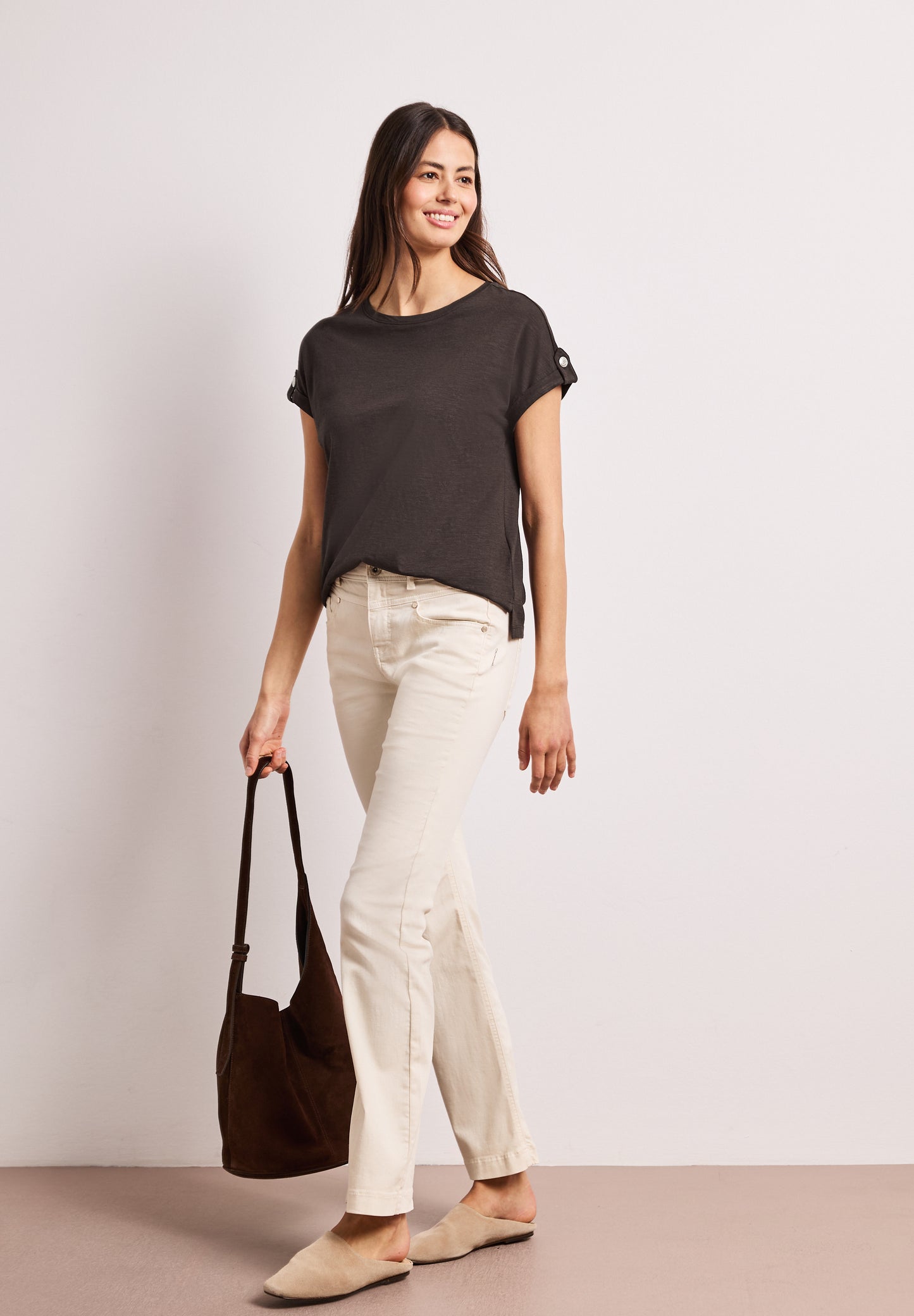 Street One - T-Shirt mit Rundhals und Knopfdetails - Farbe: espresso brown