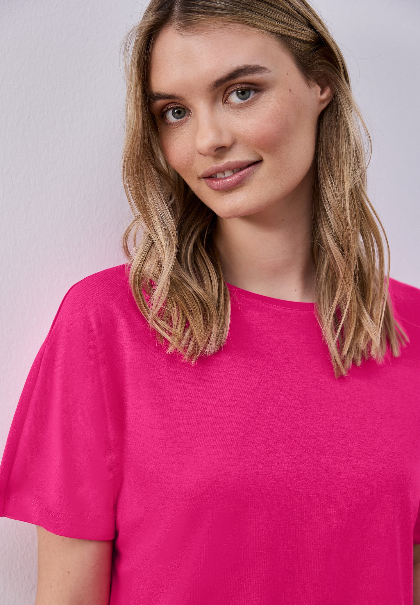 Street One - Basic T-Shirt mit Dropped Shoulders - Farbe: magenta dream