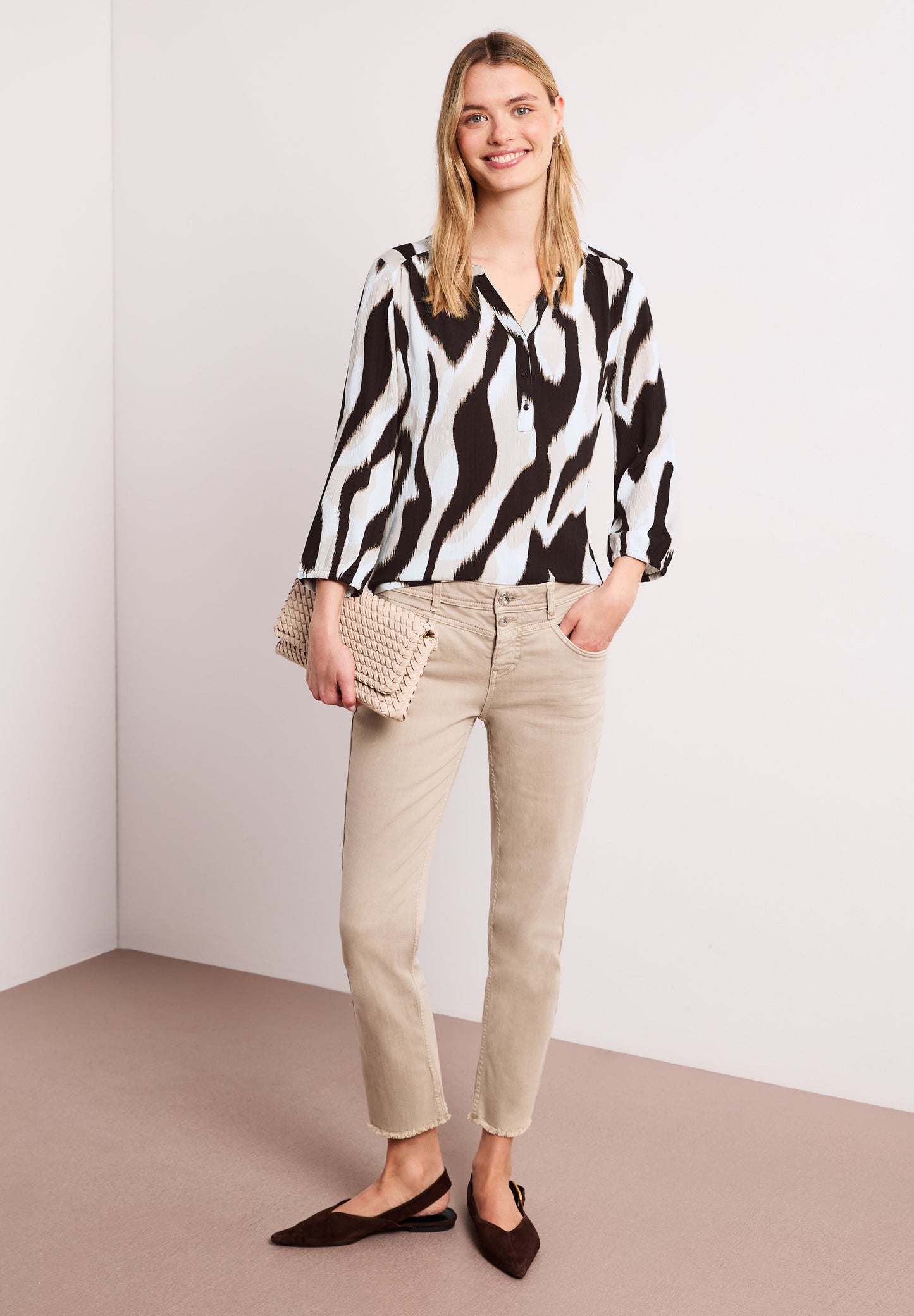 Street One - Shirt mit Split Neck und Strukturmix - Farbe: espresso brown