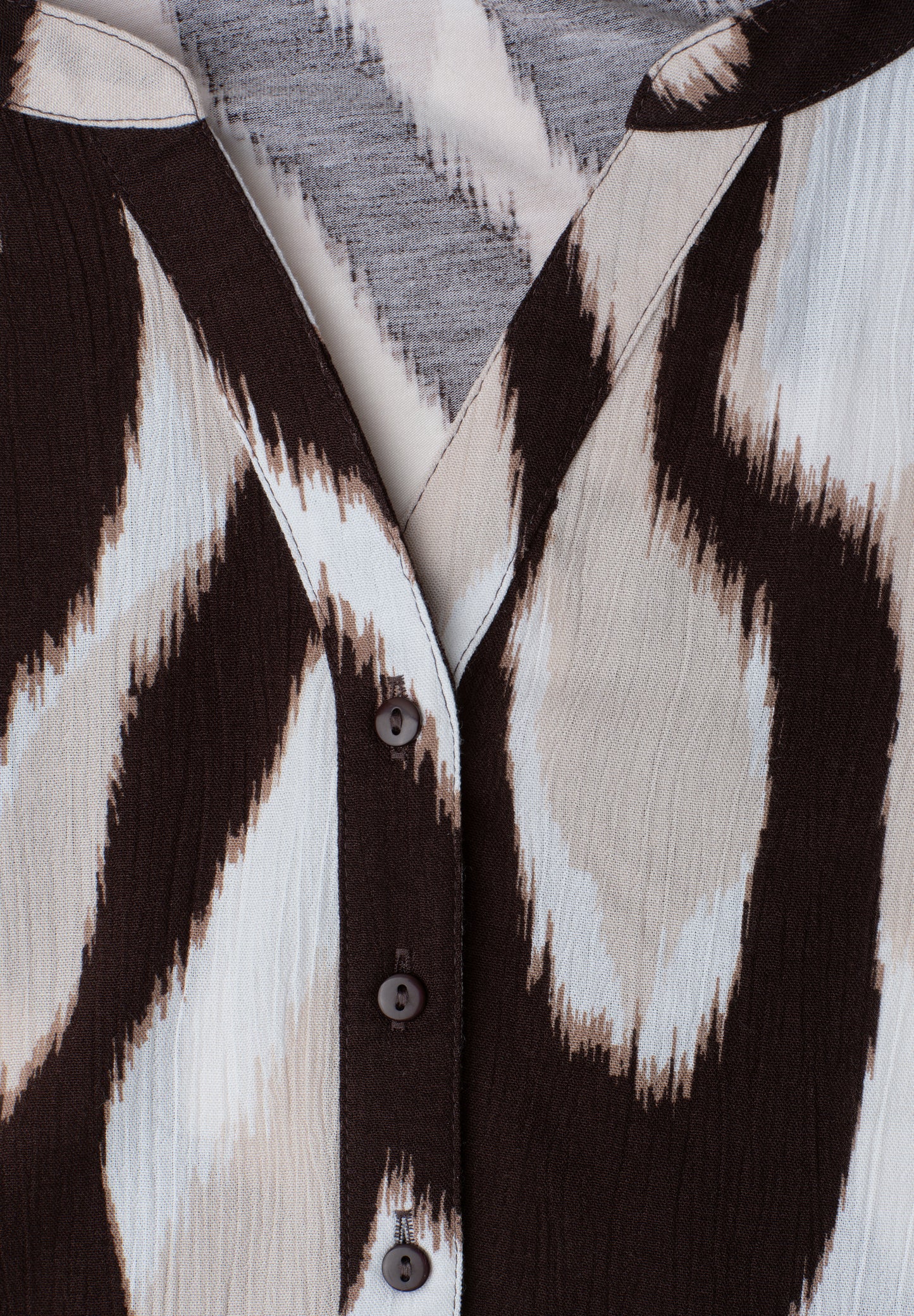 Street One - Shirt mit Split Neck und Strukturmix - Farbe: espresso brown