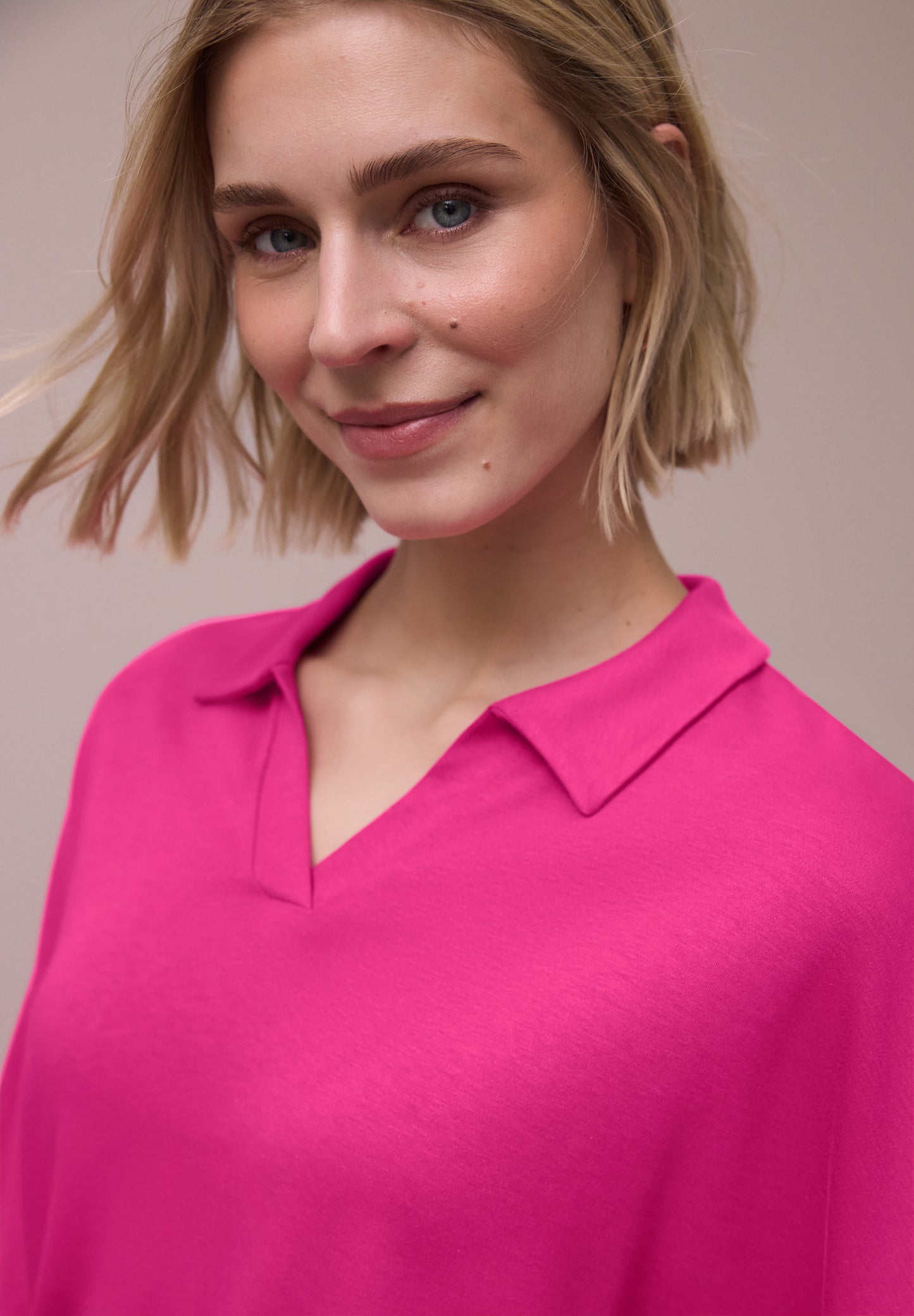 Street One - Dropped Shoulder Poloshirt mit Elastikbund - Farbe: magenta dream