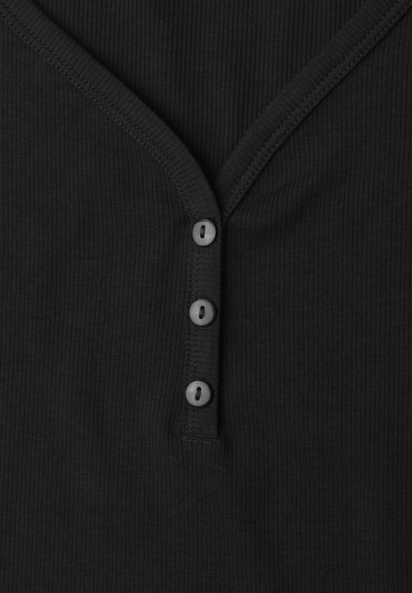Street One - Top in Rippstruktur mit V-Neck - Farbe: Black