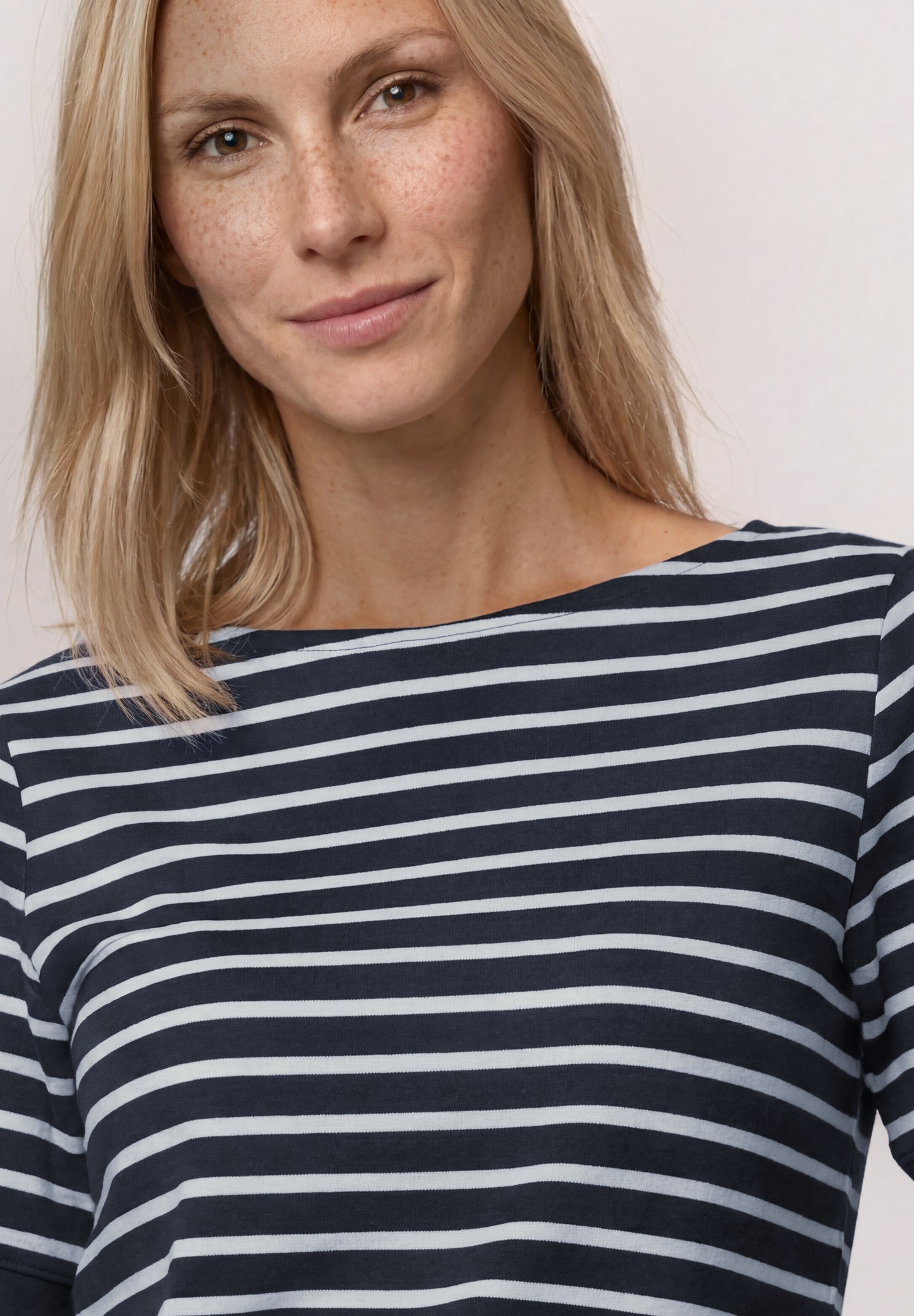 Street One - T-Shirt mit Boat Neck und Streifen - Farbe: darkest blue