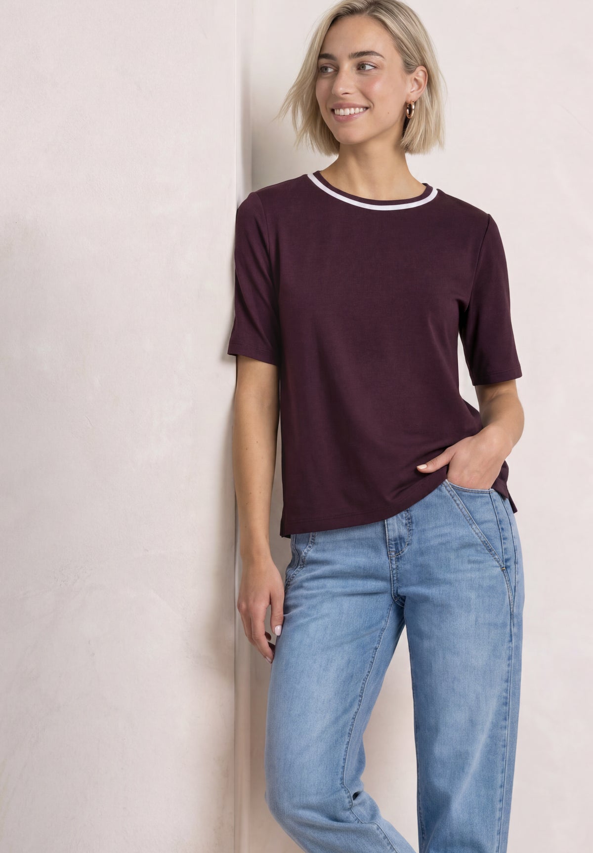 Street One - T-Shirt mit Rundhals und Kontrastdetail - Farbe: rustic rouge