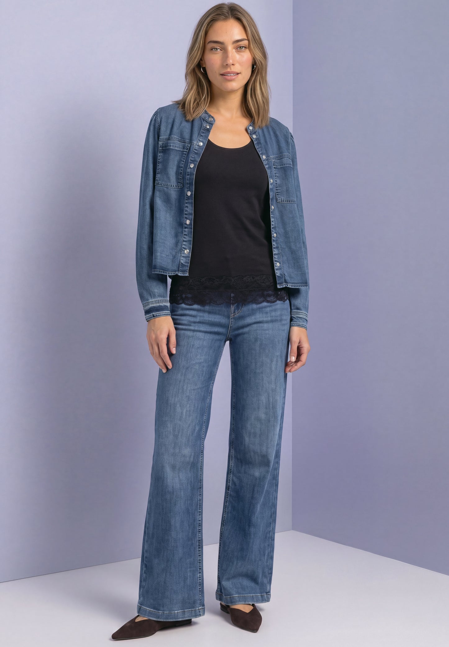 Street One - Top mit Rundhals und Spitzenkante - Farbe: Black