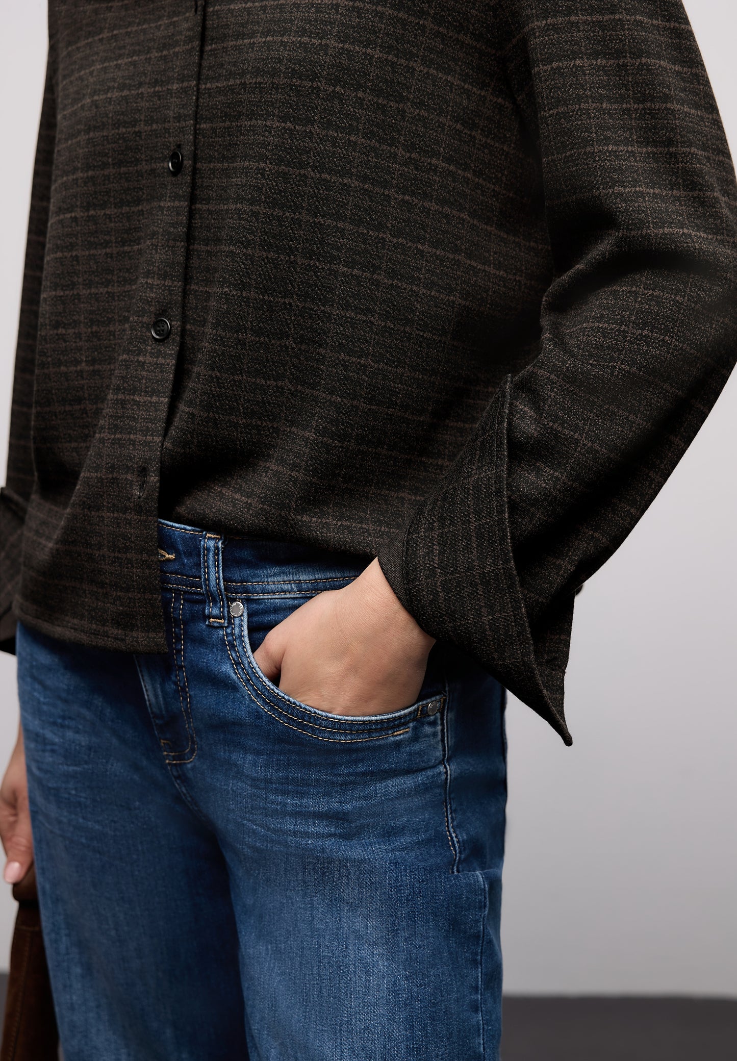 Street One - Karierte Jacquard Hemdbluse - Farbe: Black