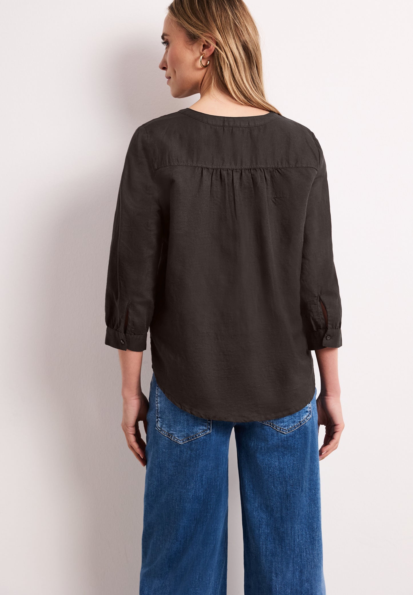 Street One - Bluse mit Split Neck aus Leinenmix - Farbe: espresso brown