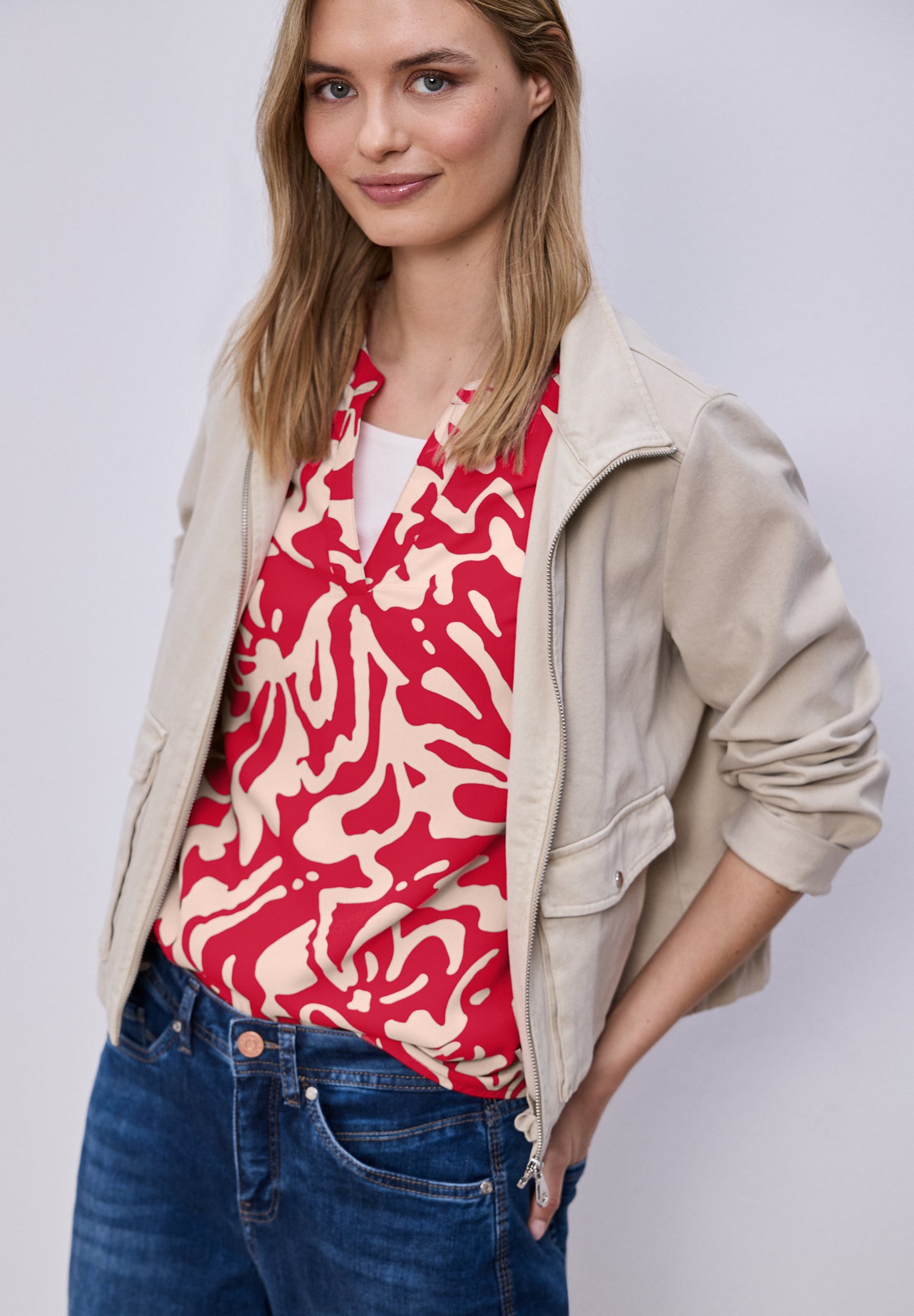 Street One - Kurzarm Bluse mit floralem Muster - Farbe: salsa red