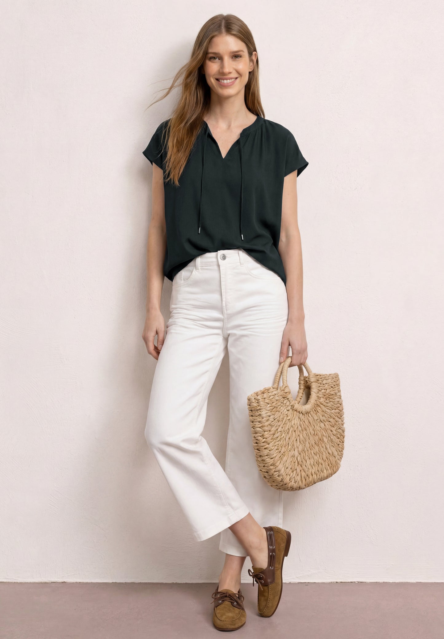 Street One - Blusenshirt mit Split Neck und Smokdetail - Farbe: deep bound green