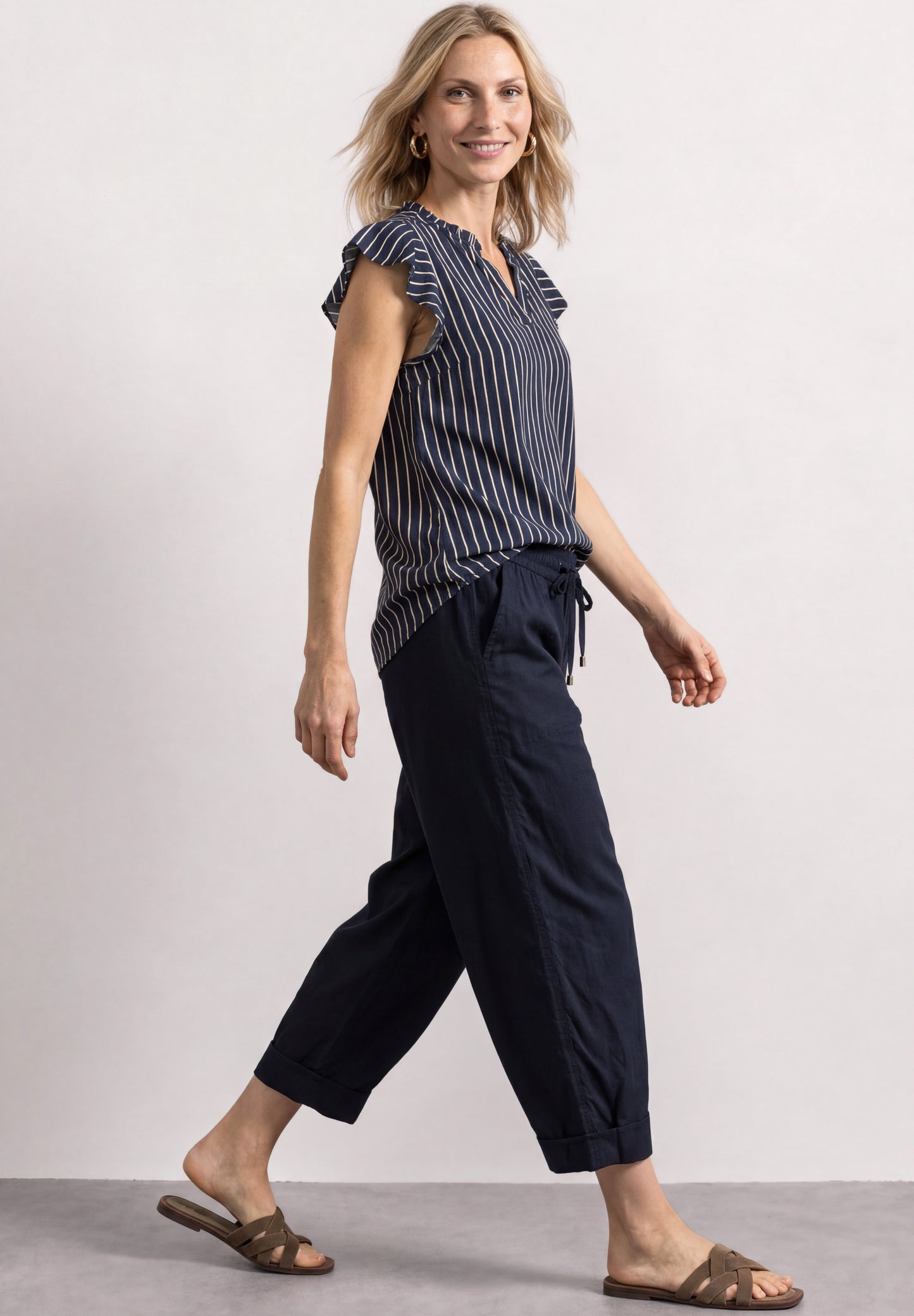 Street One - Blusenshirt mit Split Neck und Volant-Ãrmeln - Farbe: darkest blue