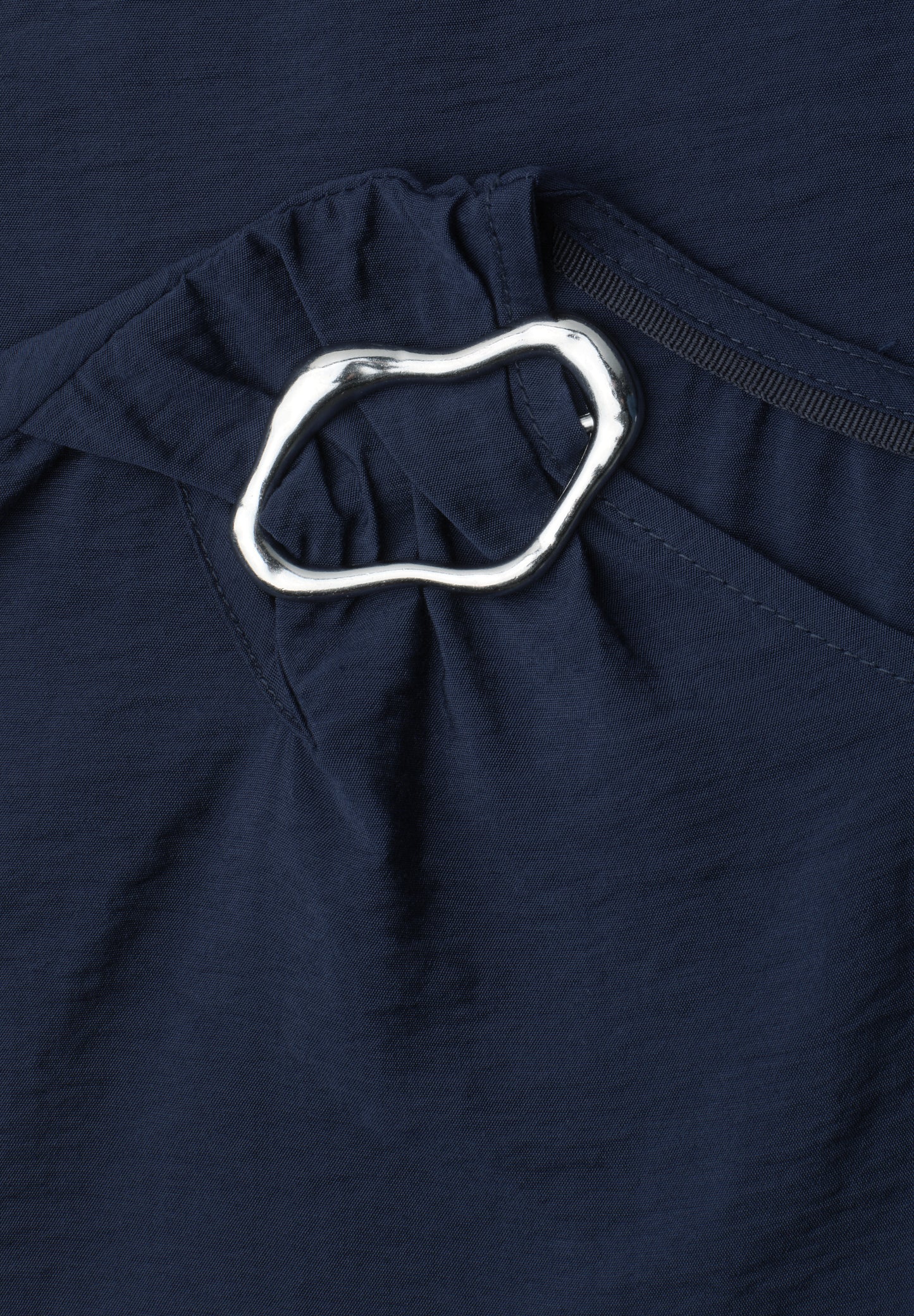 Street One - Blusenshirt mit Rundhals und Schnallendetail - Farbe: darkest blue