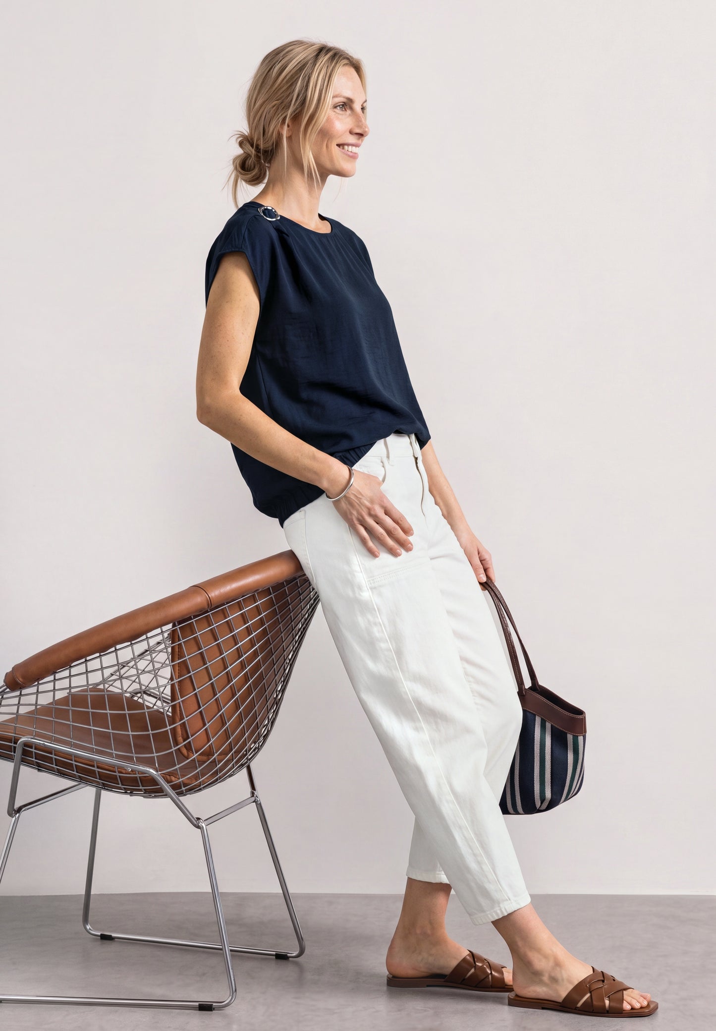 Street One - Blusenshirt mit Rundhals und Schnallendetail - Farbe: darkest blue