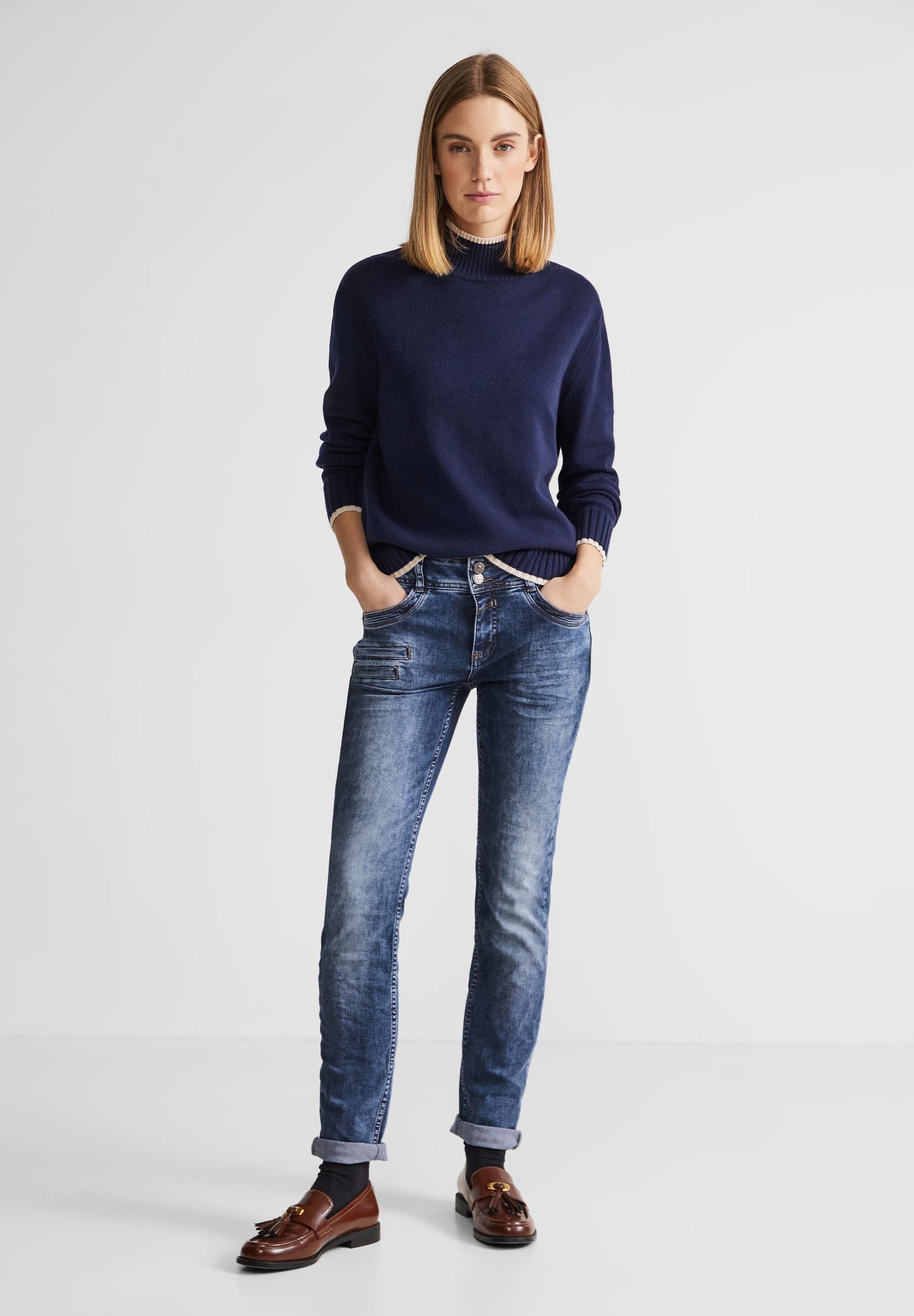 Street One - Casual Fit Jeans - blaue Waschung