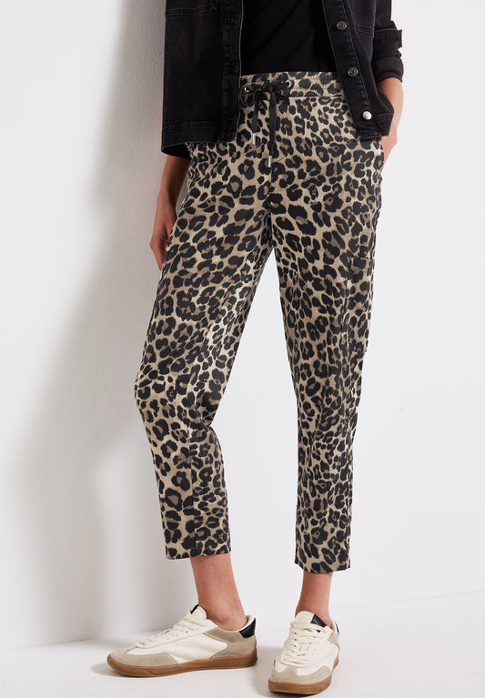 Street One Loose Fit Hose mit Leo-Print - Farbe: Black