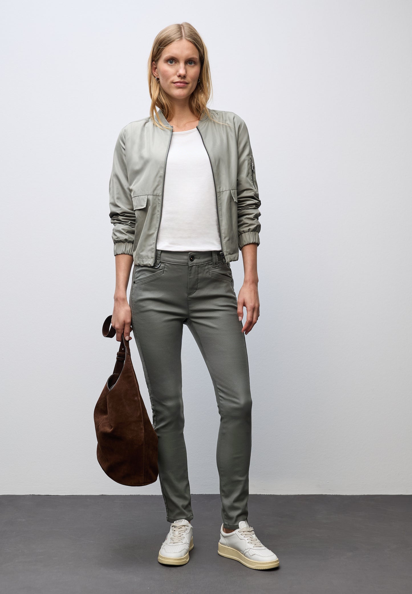 Street One Slim Fit Coated Hose - Farbe: balsam green