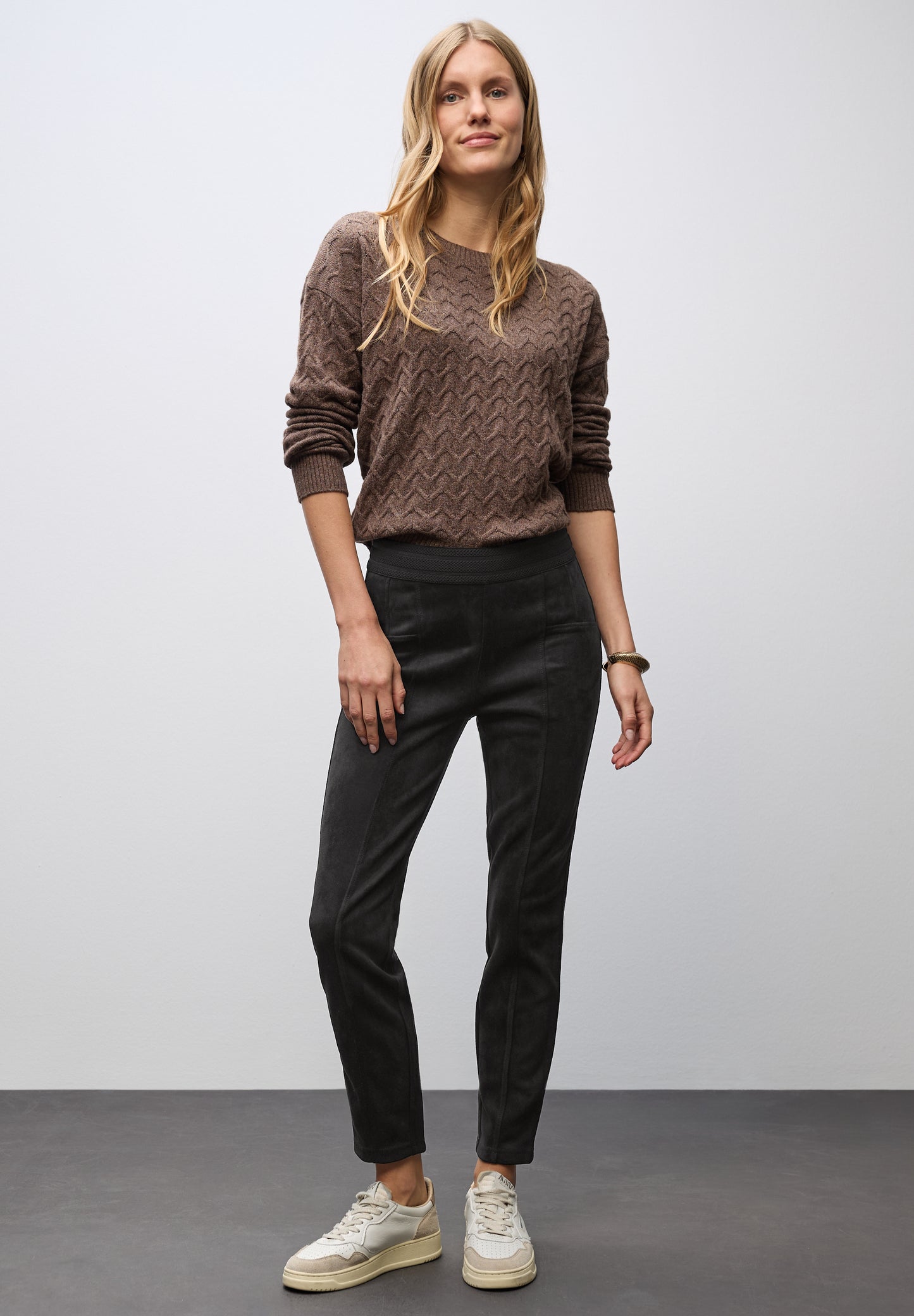 Street One Velours Hose - Farbe: Black