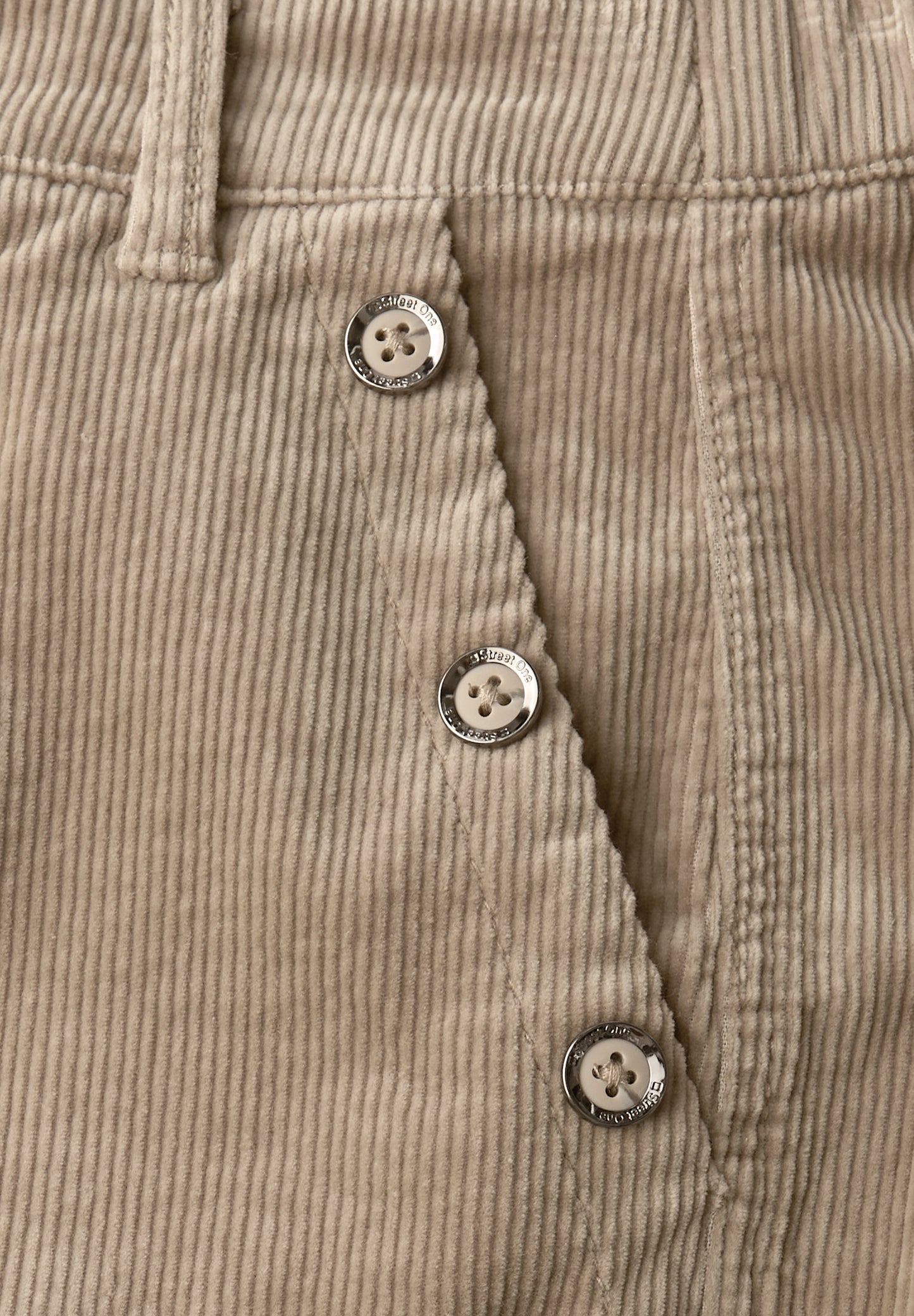 Street One Straight Leg Cordhose - Farbe: flowing beige