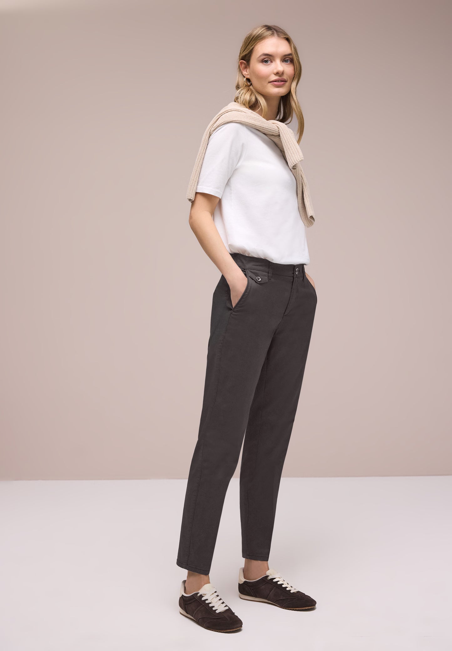 Street One - Chino im Casual Fit - Farbe: deep earth