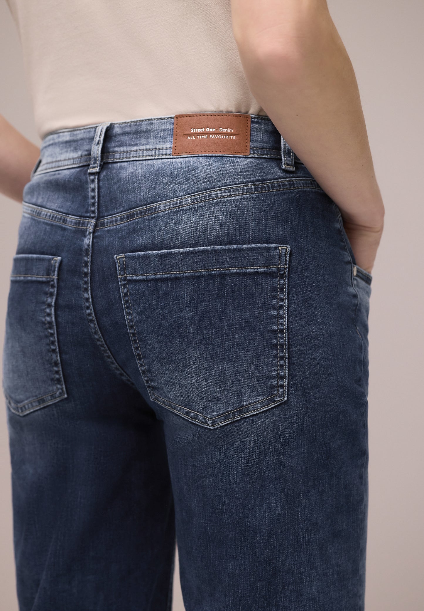 Street One - High Waist Wide Leg Jeans im Loose Fit - Farbe: dark blue wash