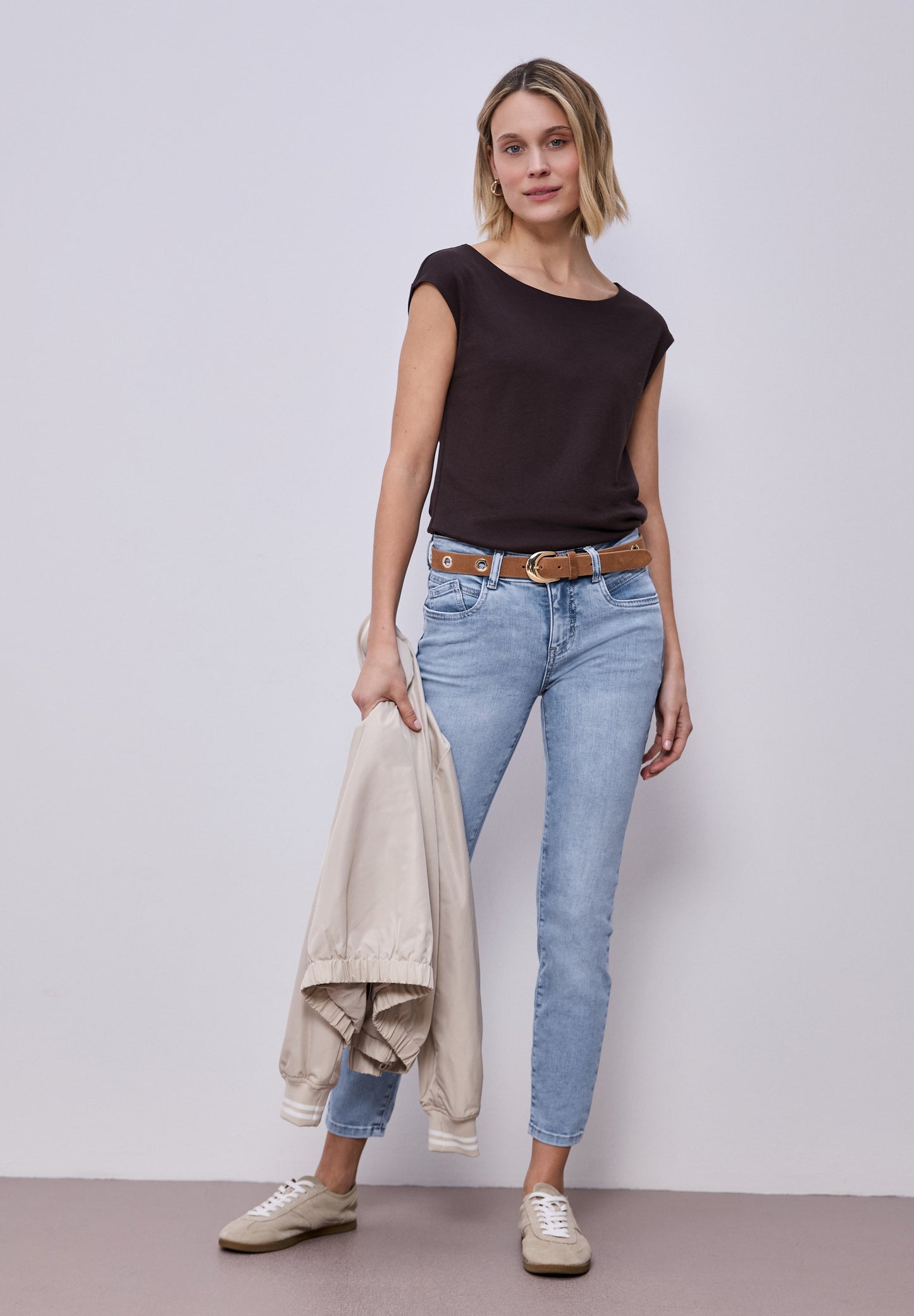 Street One - Mid Waist Slim Leg Jeans im Slim Fit - Farbe: light blue random wash