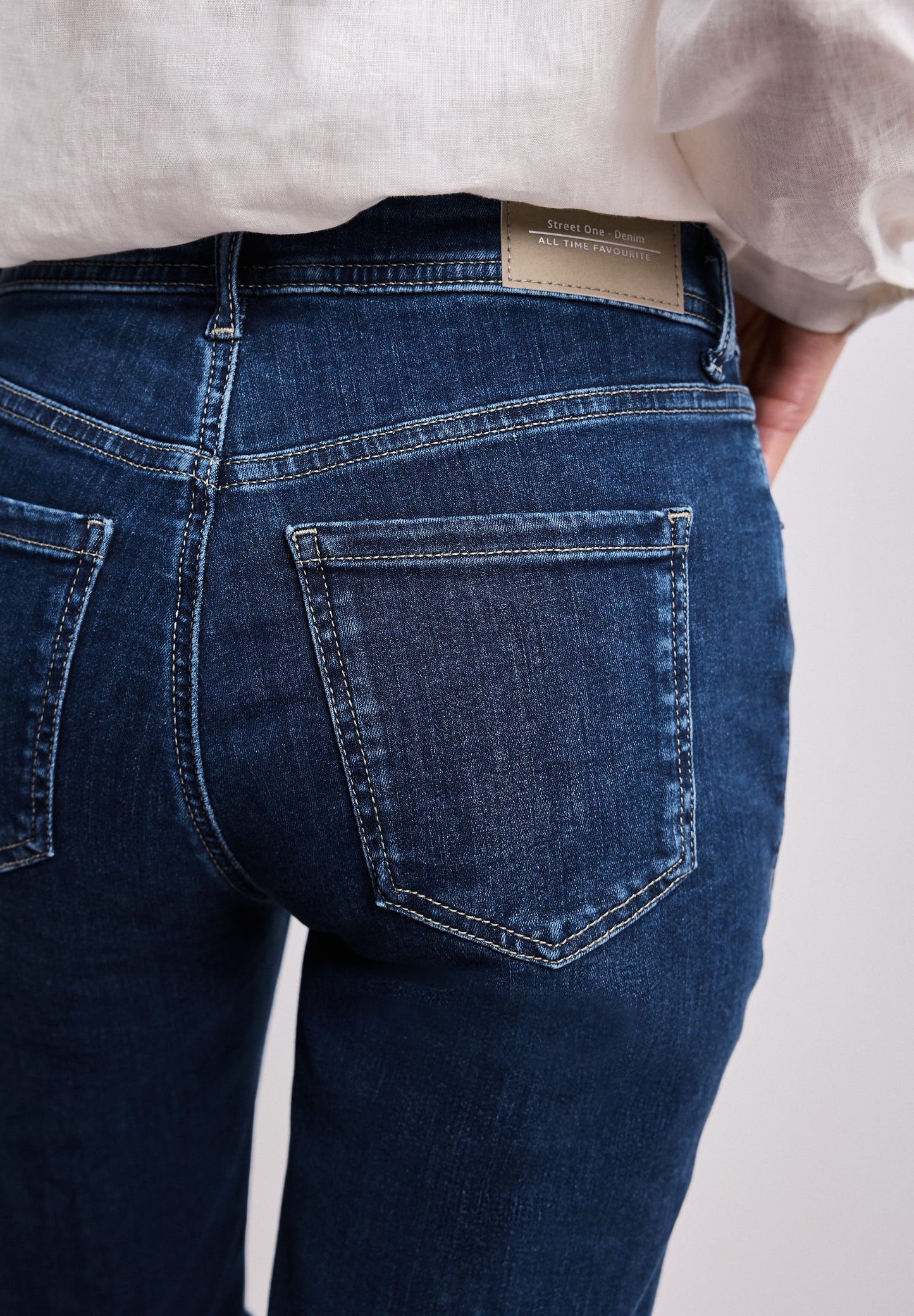 Street One - Slim Leg Bermuda mit Turn-Up-Detail - Farbe: dark blue authentic wash