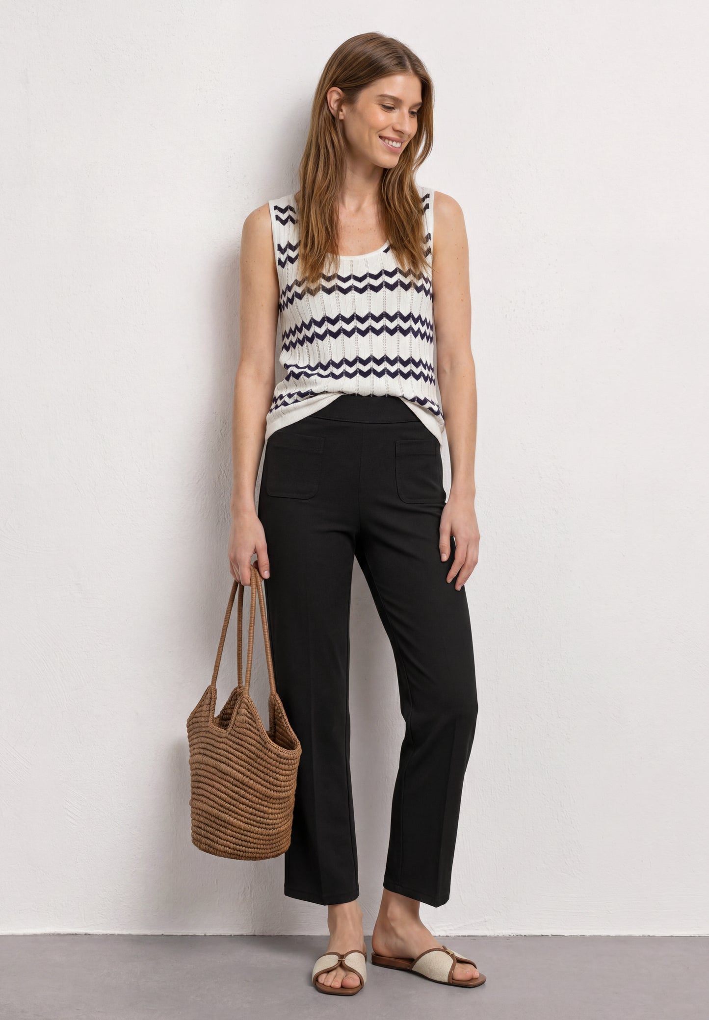 Street One - High Waist Straight Leg Hose im Casual Fit - Farbe: Black
