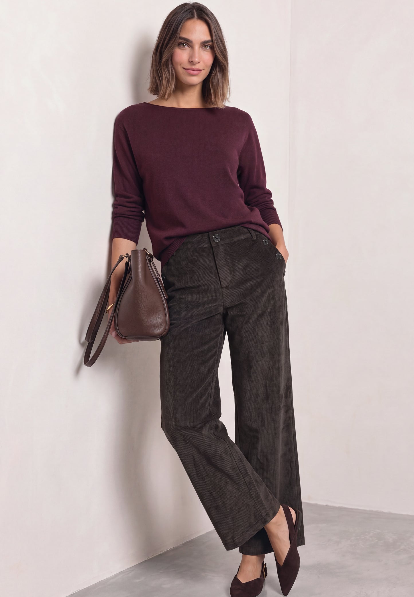 Street One - Mid Waist Straight Leg Hose mit Knöpfen - Farbe: black coffee