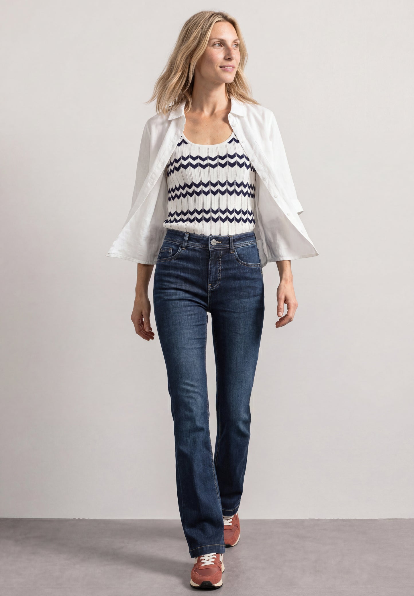 Street One - High Waist Bootcut Jeans "Style: Blaire" - Farbe: Dark Blue Washed