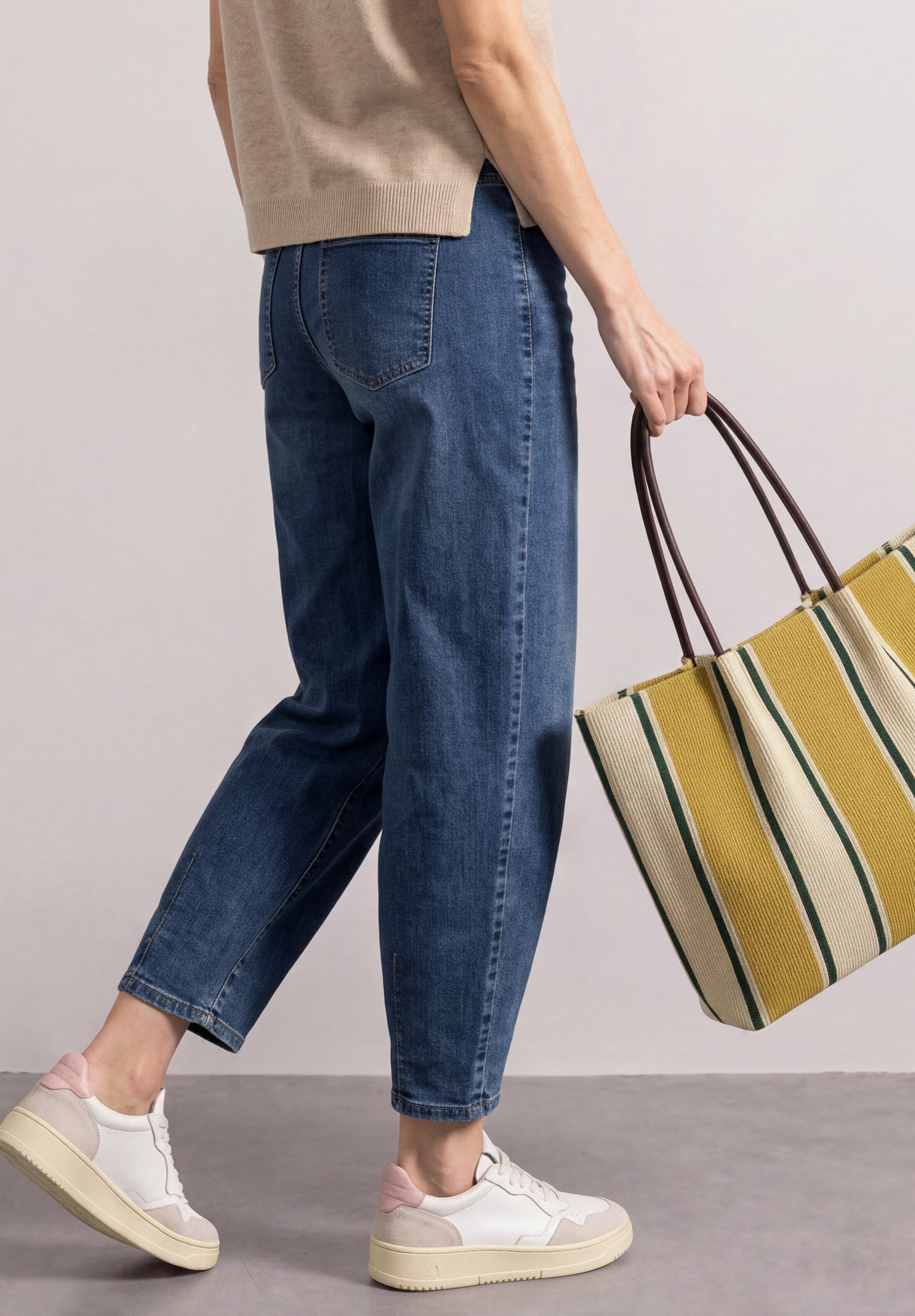 Street One - High Waist Barrel Leg Jeans im Loose Fit - Farbe: Medium Blue washed