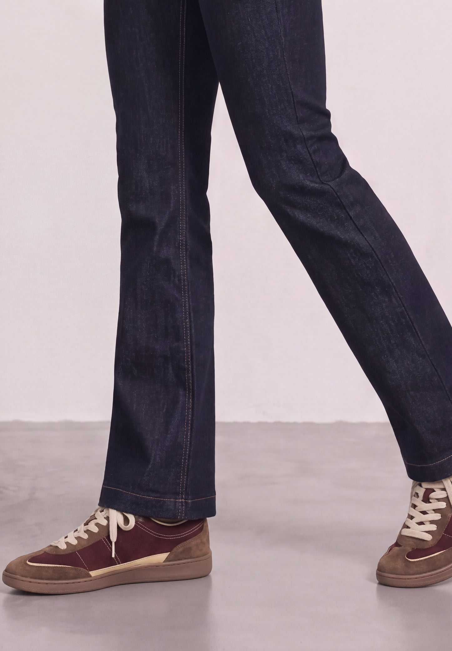 Street One - High Waist Bootcut Jeans im Slim Fit - Farbe: Rinse Soft Washed