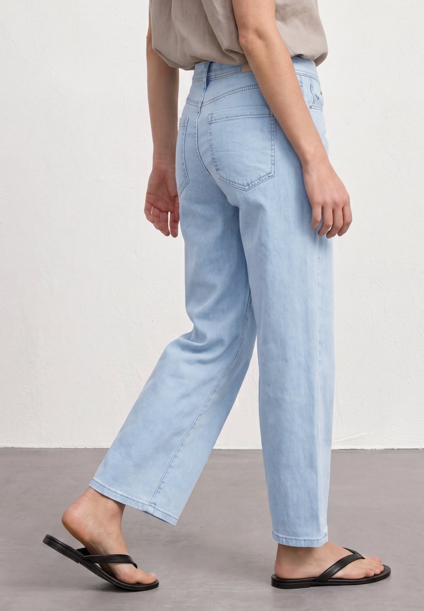 Street One - Mid Waist Wide Leg Jeans im Loose Fit - Farbe: Ultra Bleached Wash