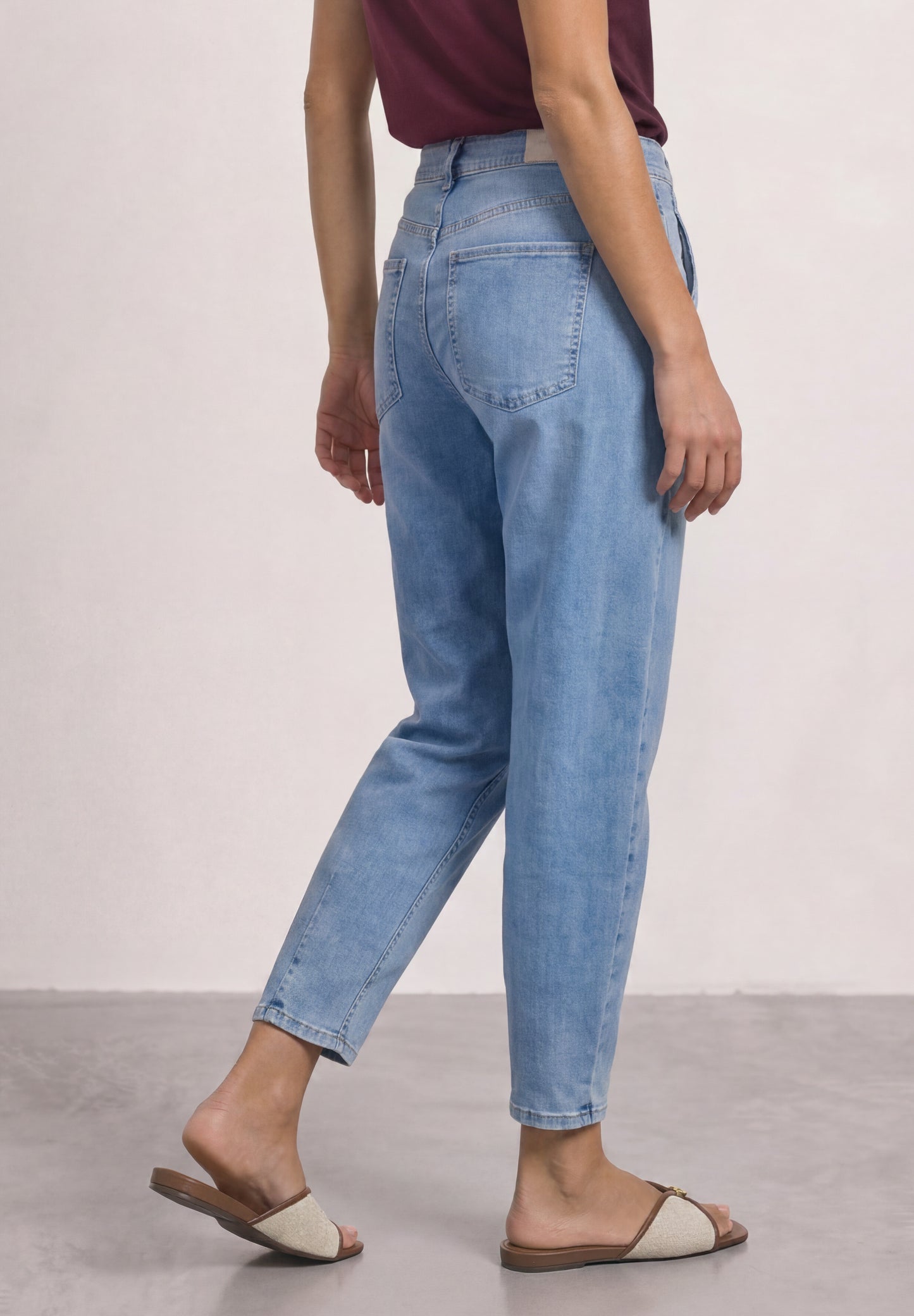 Street One - High Waist Barrel Leg Jeans im Loose Fit - Farbe: Light Blue Wash