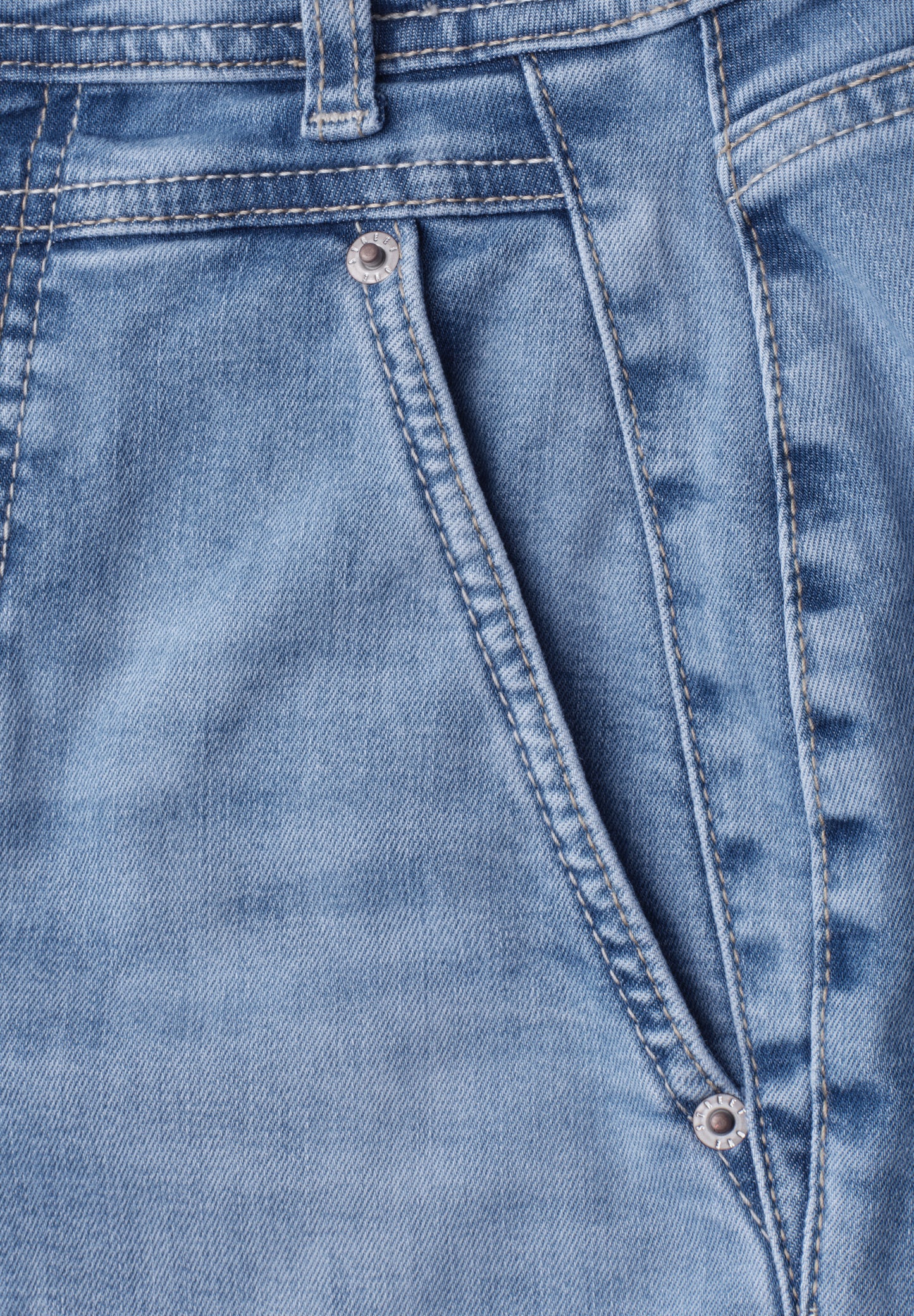 Street One - High Waist Barrel Leg Jeans im Loose Fit - Farbe: Light Blue Wash