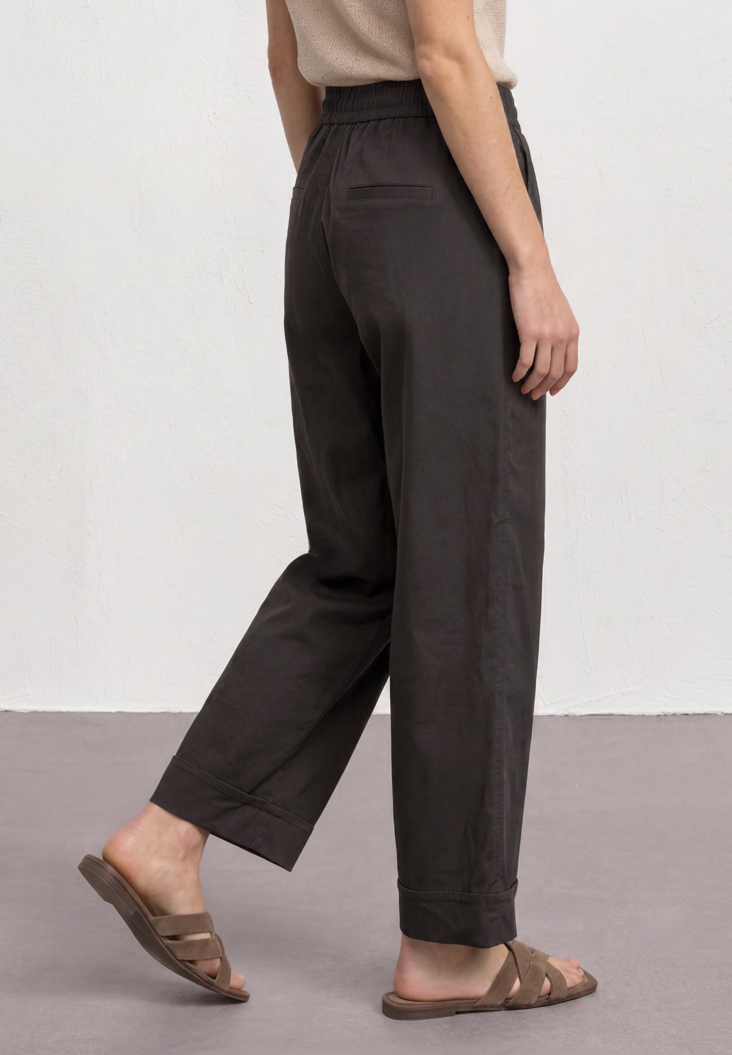 Street One - Straight Leg Hose im Casual Fit mit Turn-Up - Farbe: black coffee