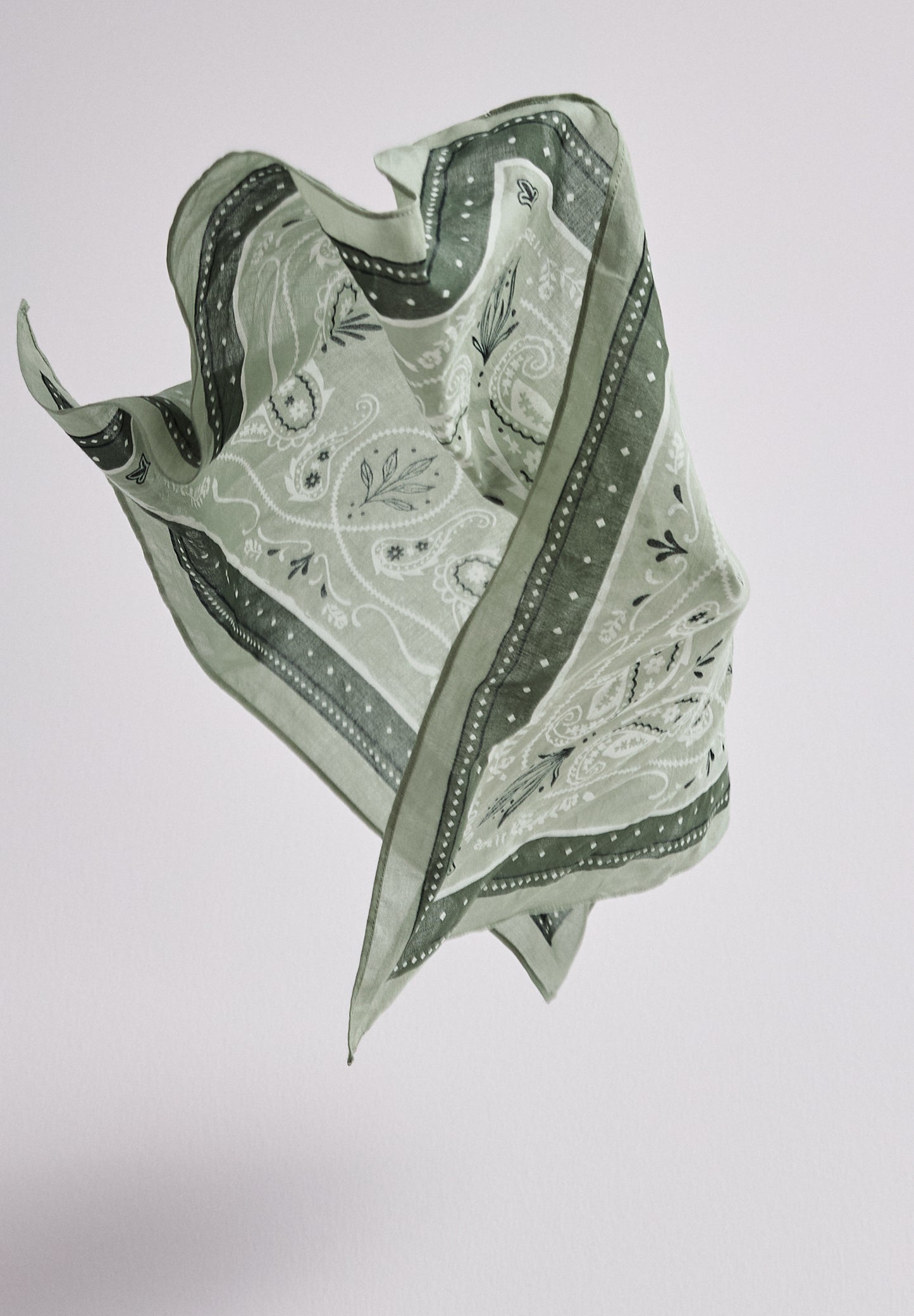 Street One - Bandana aus Baumwolle mit Print - Farbe: mint leaf