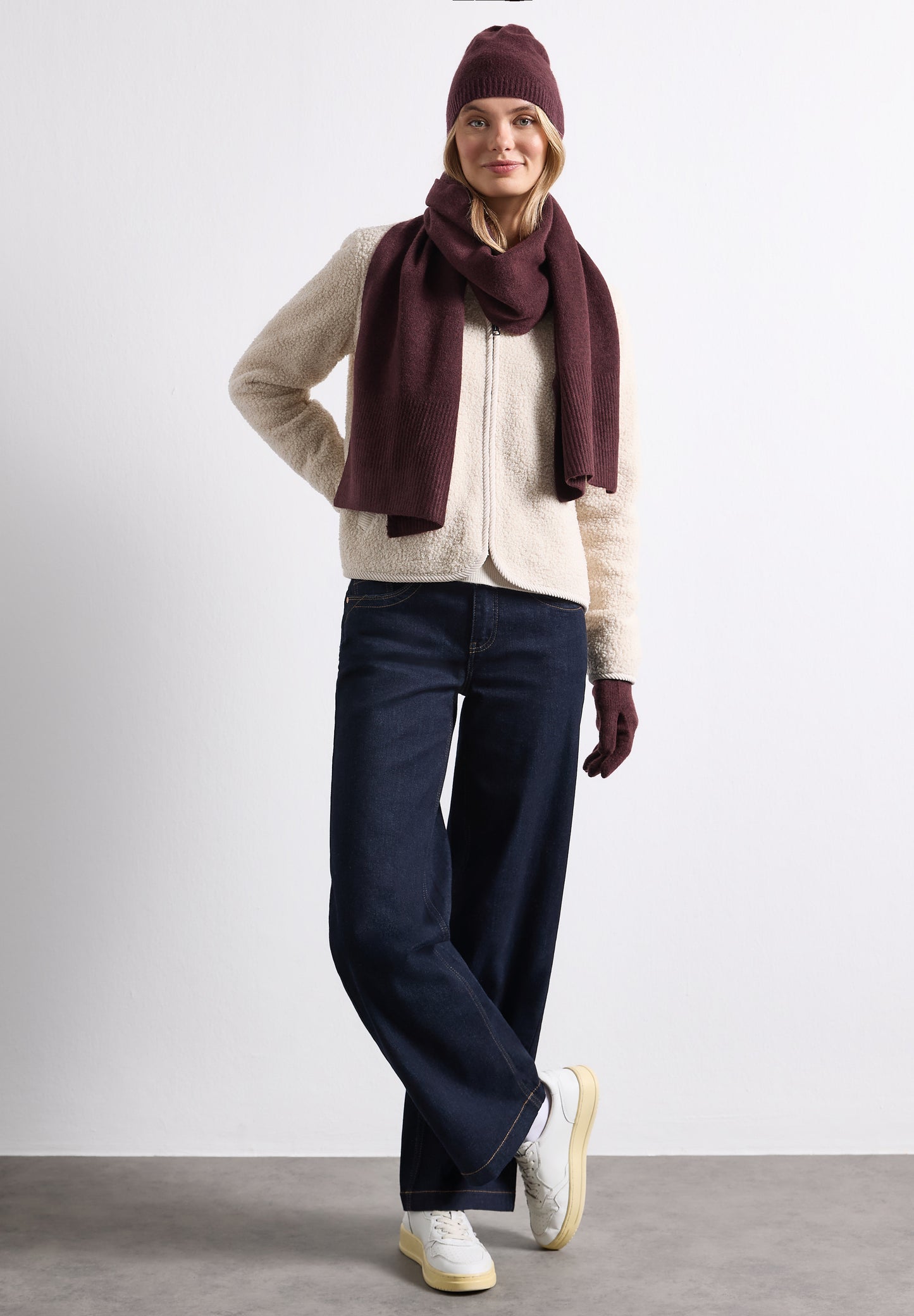 Street One - Langer Feinstrickschal in Unifarbe - Farbe: rustic rouge mel.