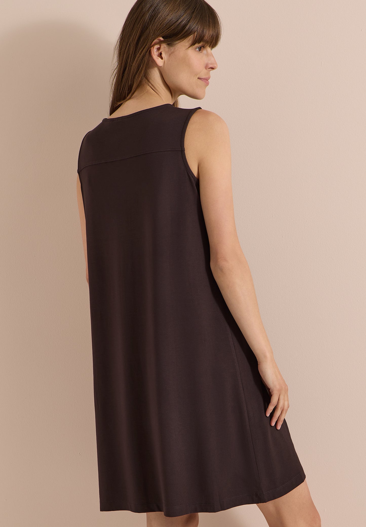 CECIL - Knielanges Jerseykleid mit V-Neck - Farbe: brown cacao