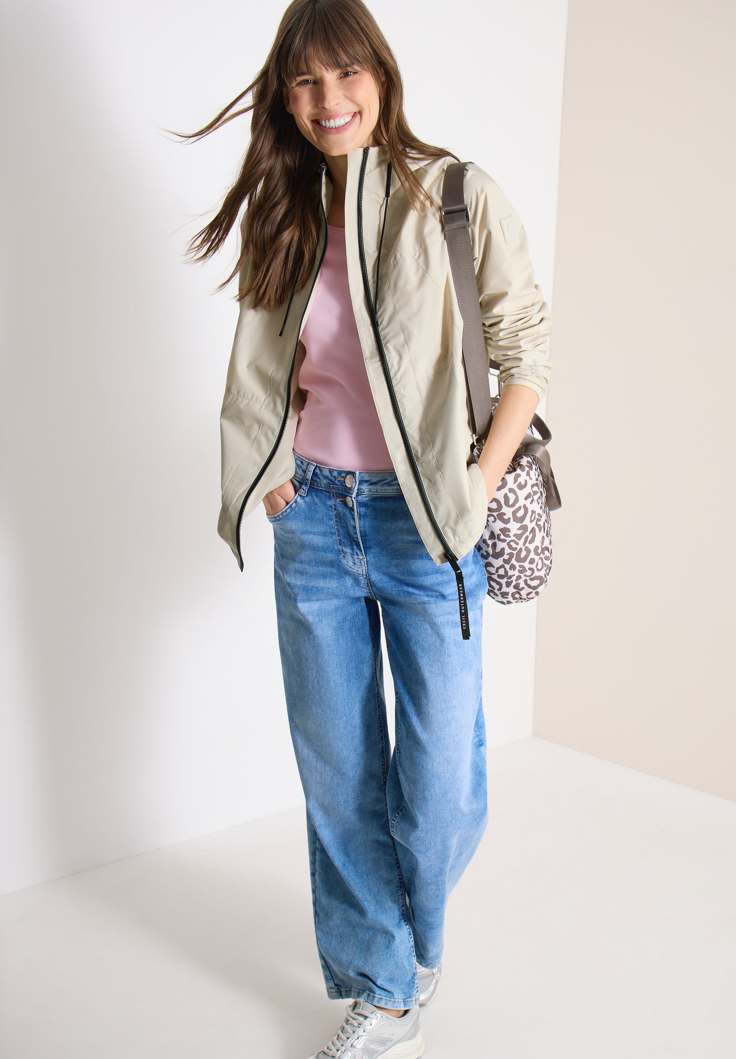 CECIL - Jacke mit Kapuze und Tunnelzug - Farbe: dust beige