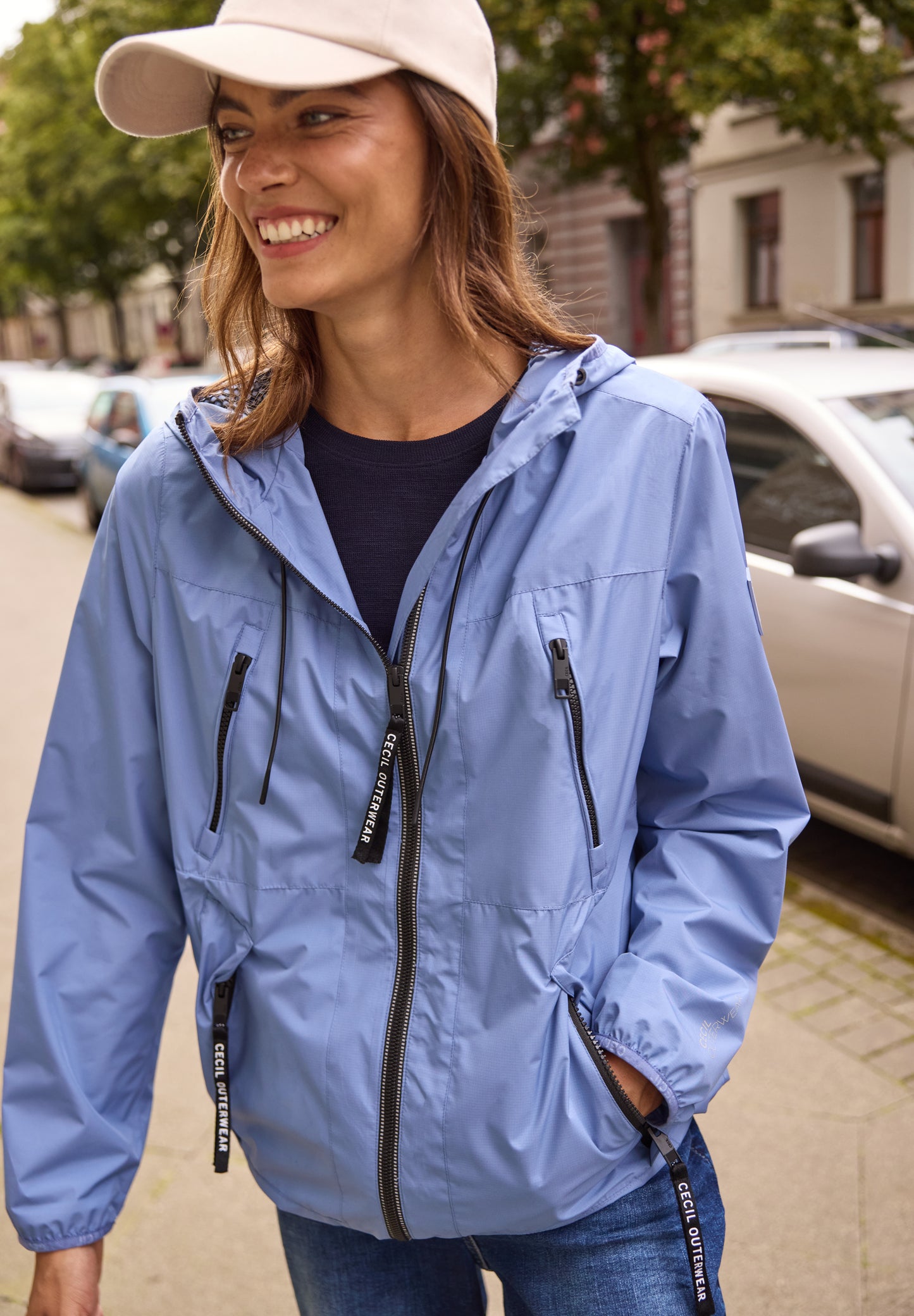 CECIL - Jacke mit Kapuze und Tunnelzug - Farbe: coal blue