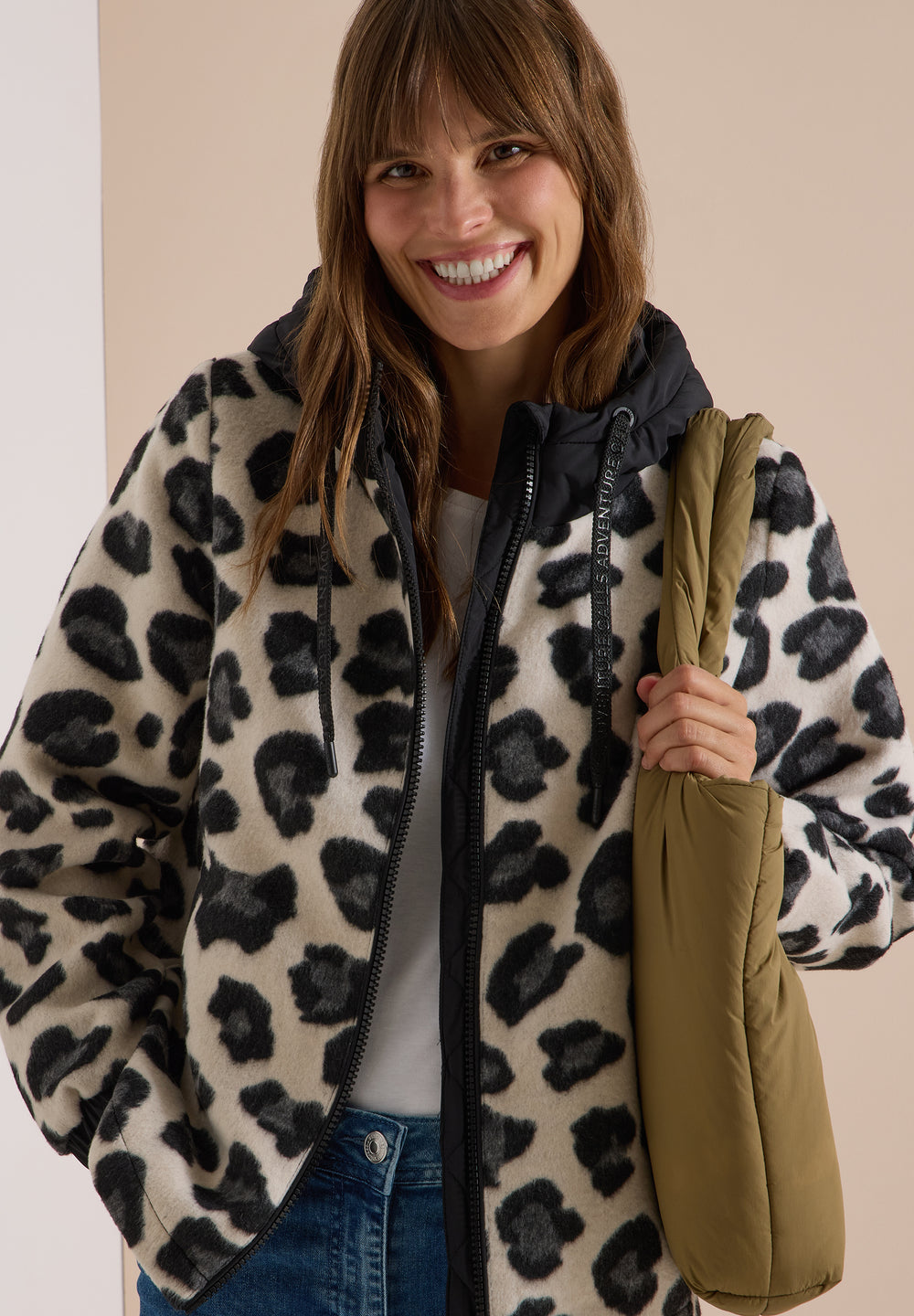 CECIL Leo-Jacke B202273-30001 in Black – Vorderansicht