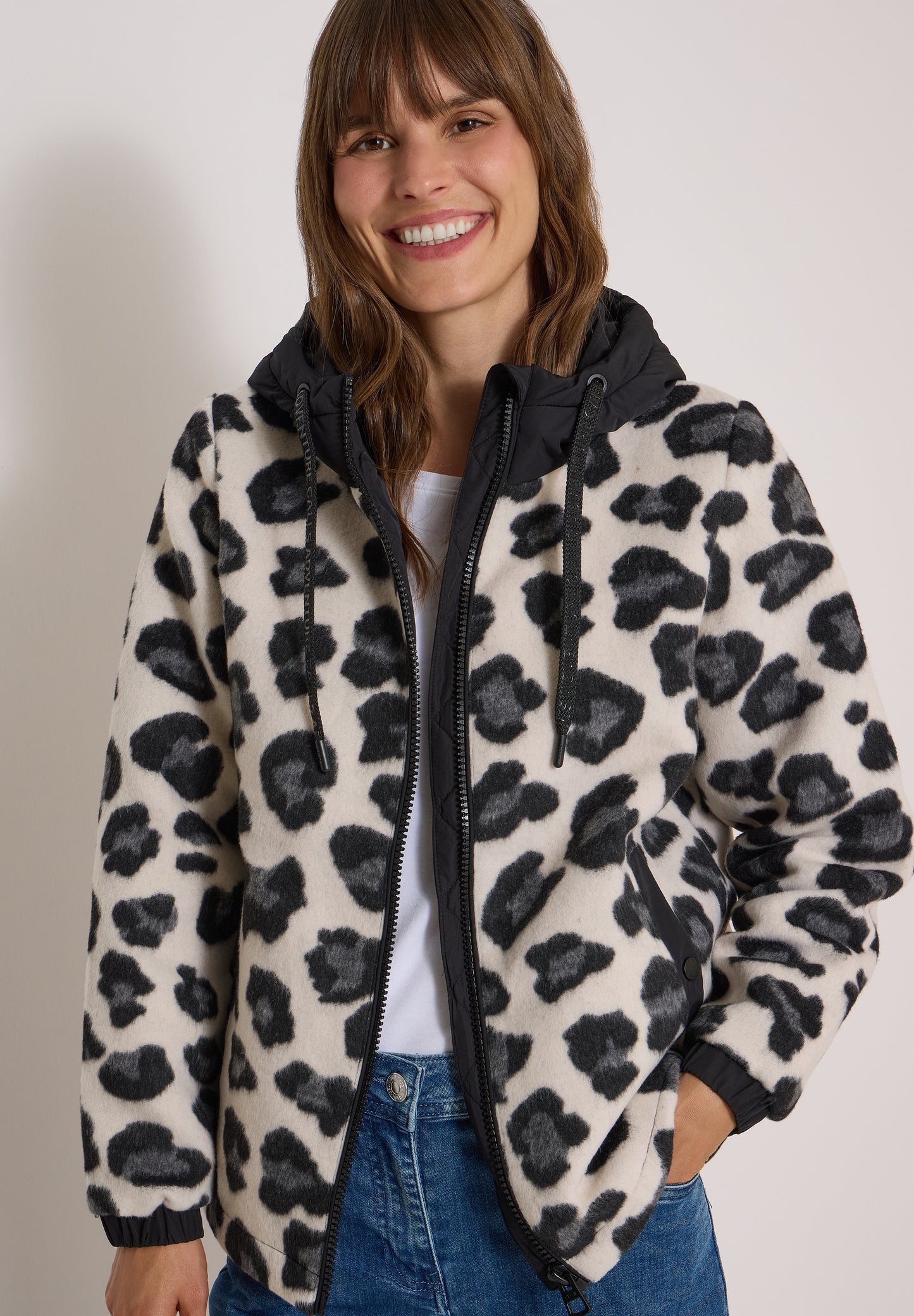 CECIL - Jacke mit Wollanteil und Leo-Muster - Farbe: Black
