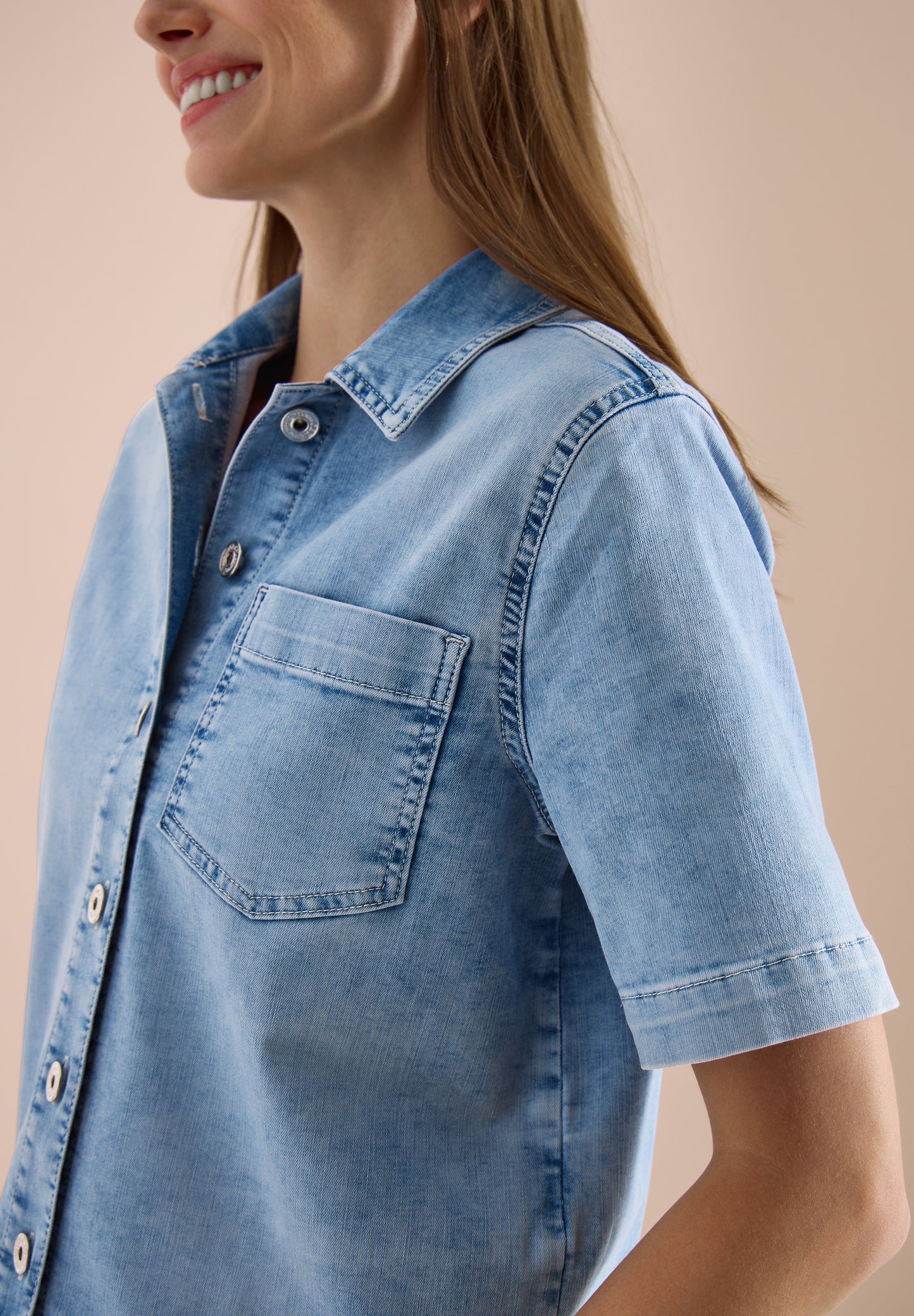 CECIL - Kurzarm Overshirt mit Knopfleiste - Farbe: light blue used wash